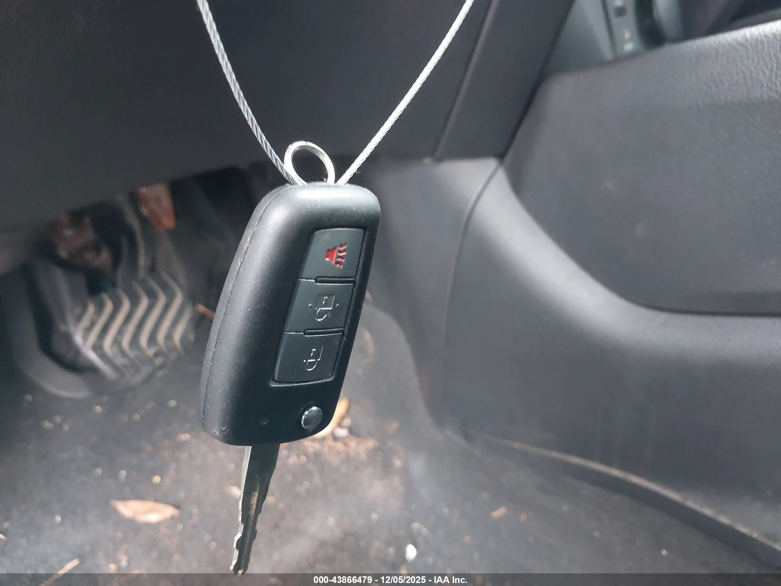NISSAN ROGUE image 11
