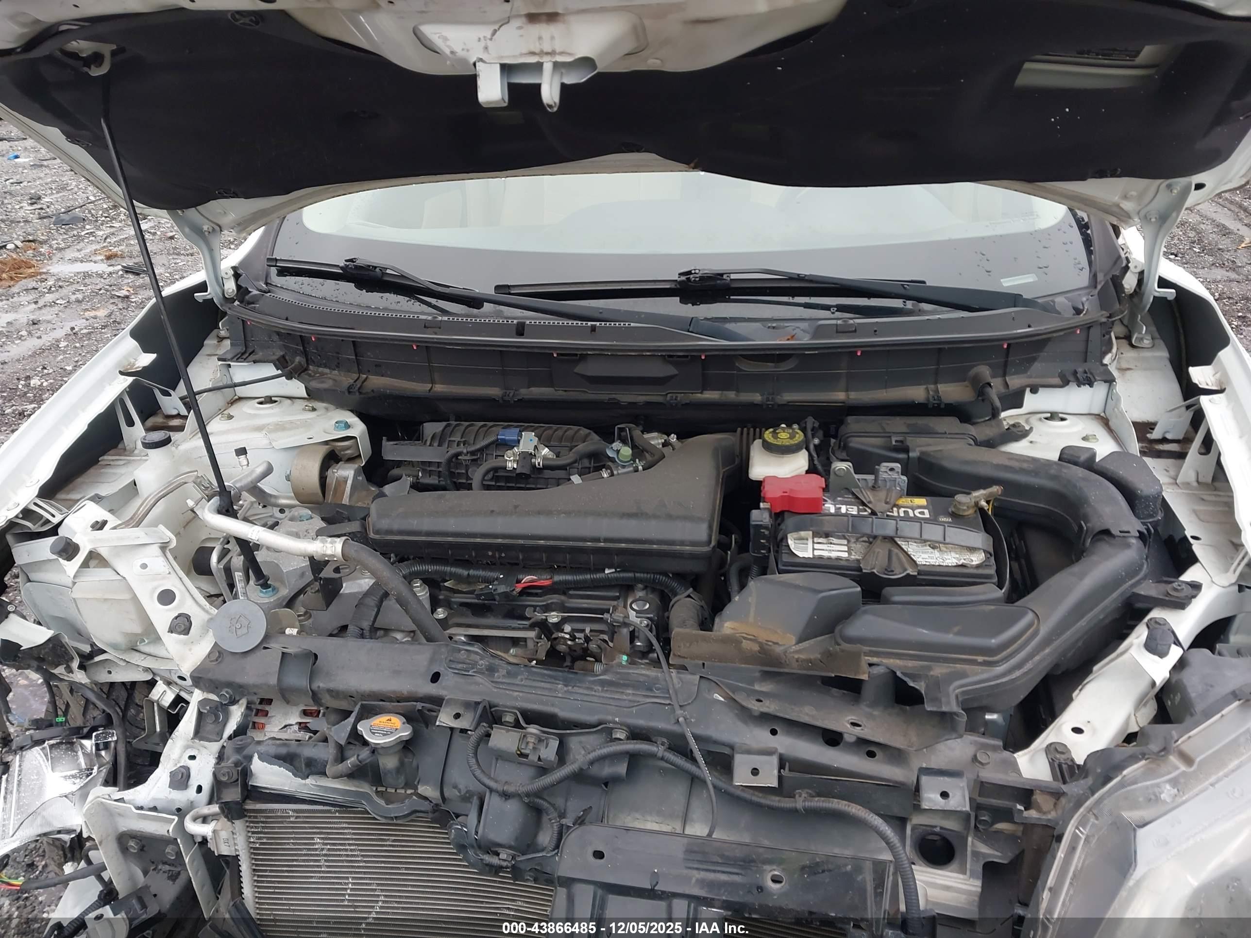 NISSAN ROGUE image 10