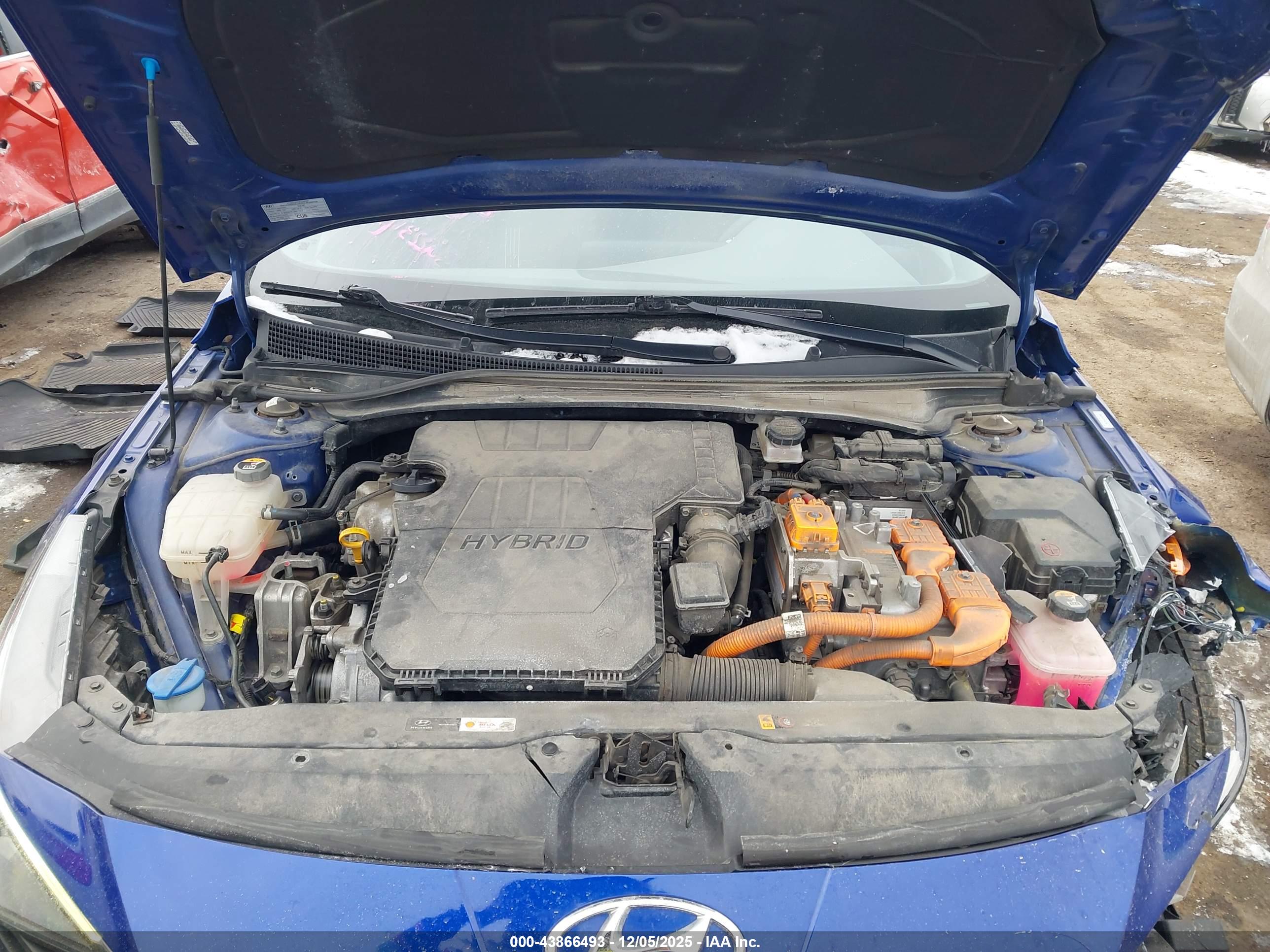 HYUNDAI ELANTRA image 10