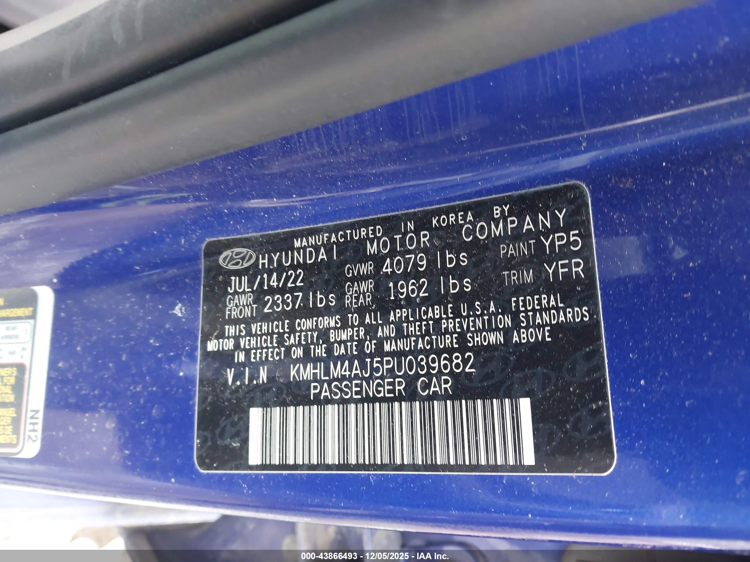 HYUNDAI ELANTRA image 9