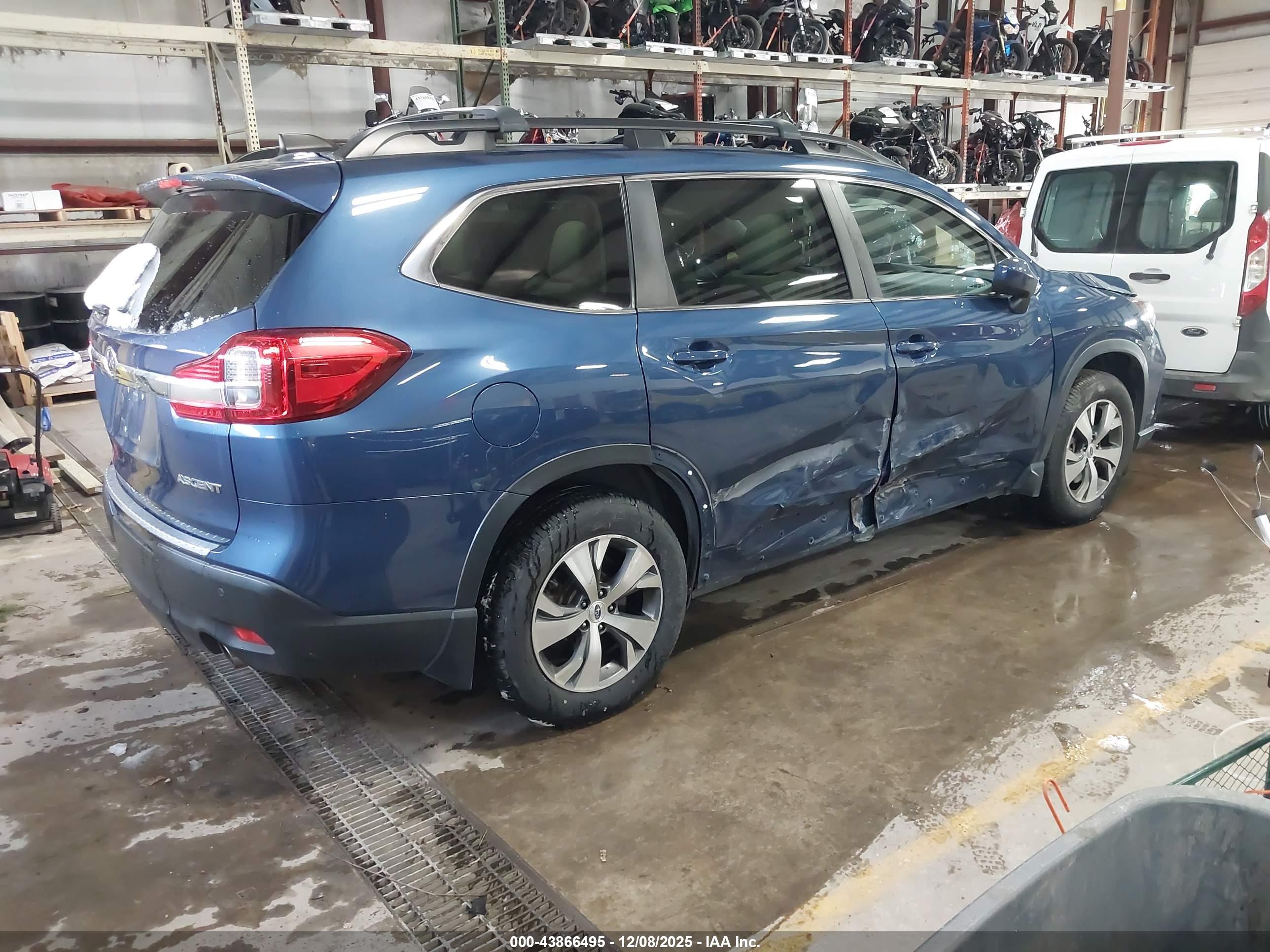 SUBARU ASCENT image 4