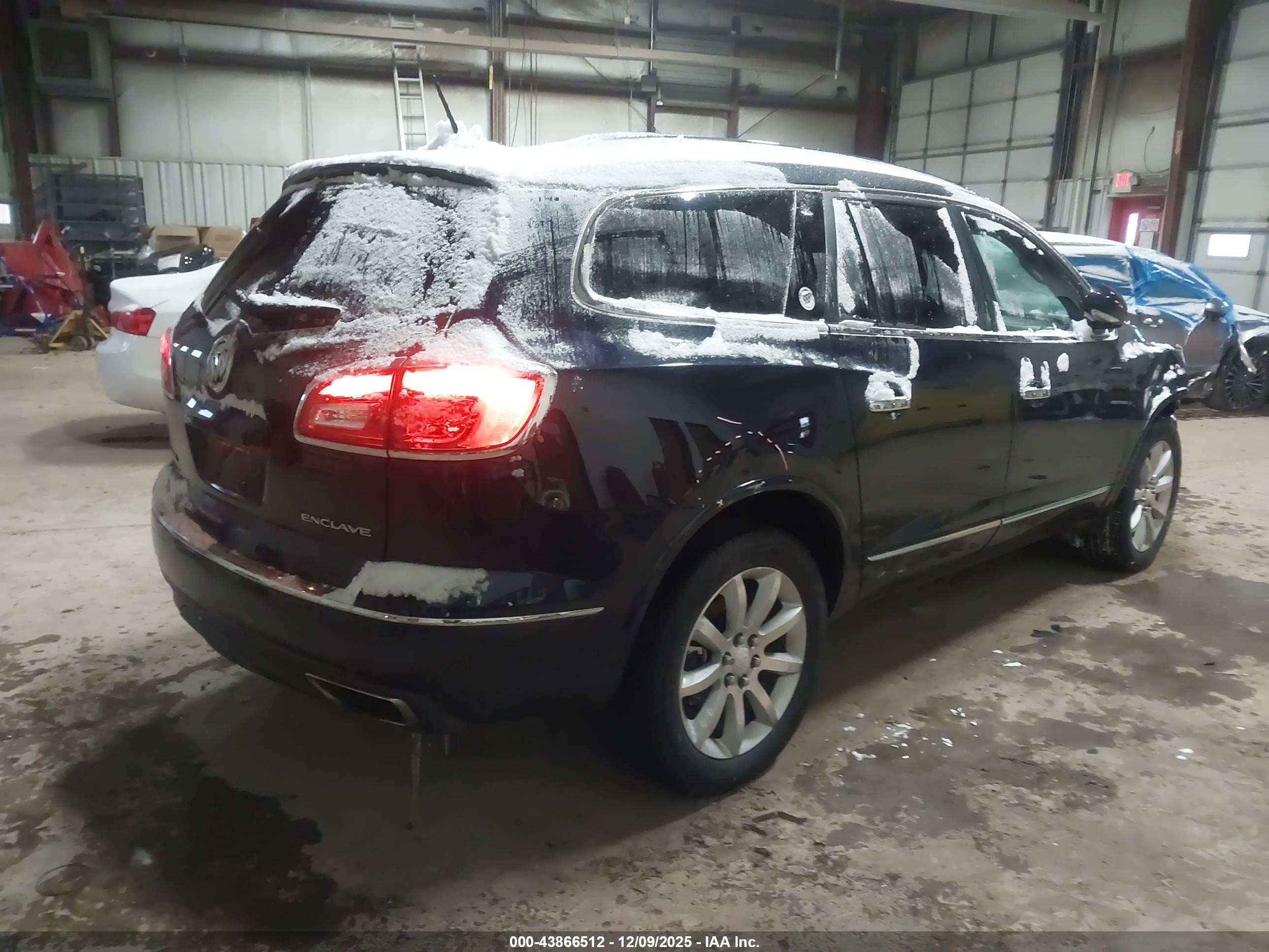 BUICK ENCLAVE image 4