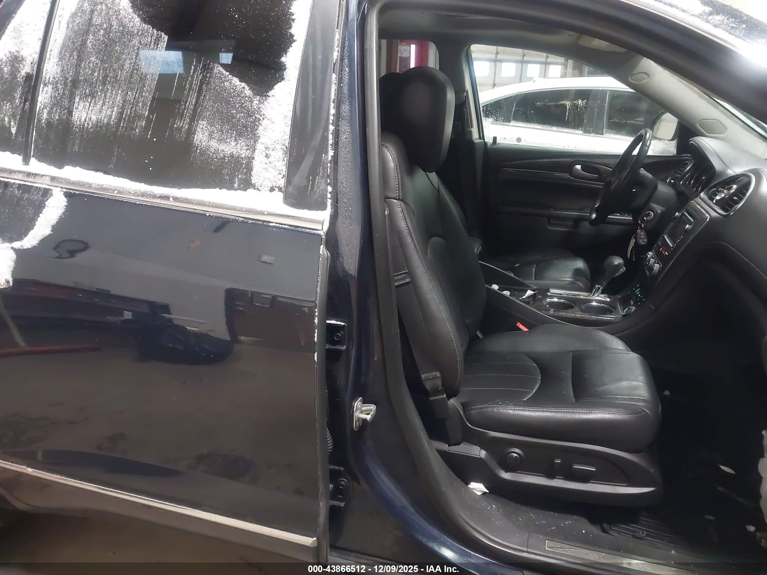 BUICK ENCLAVE image 5