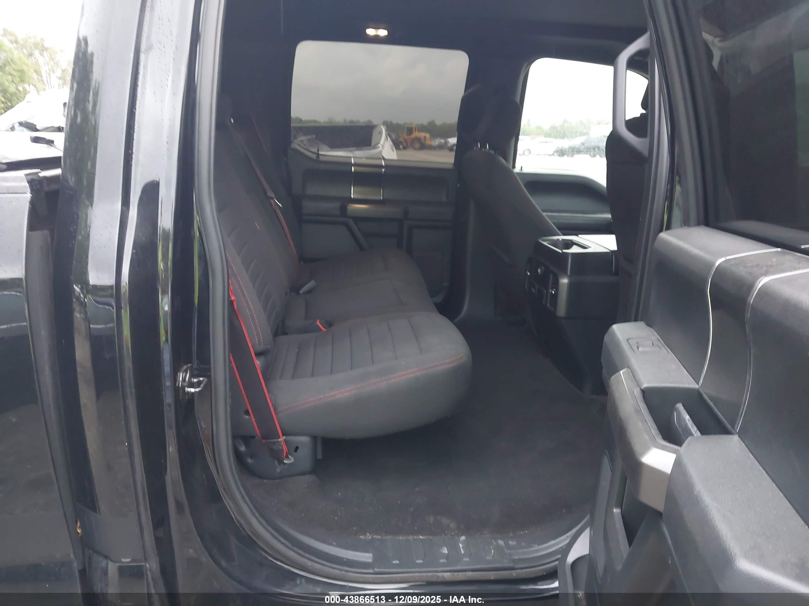 FORD F-150 image 8