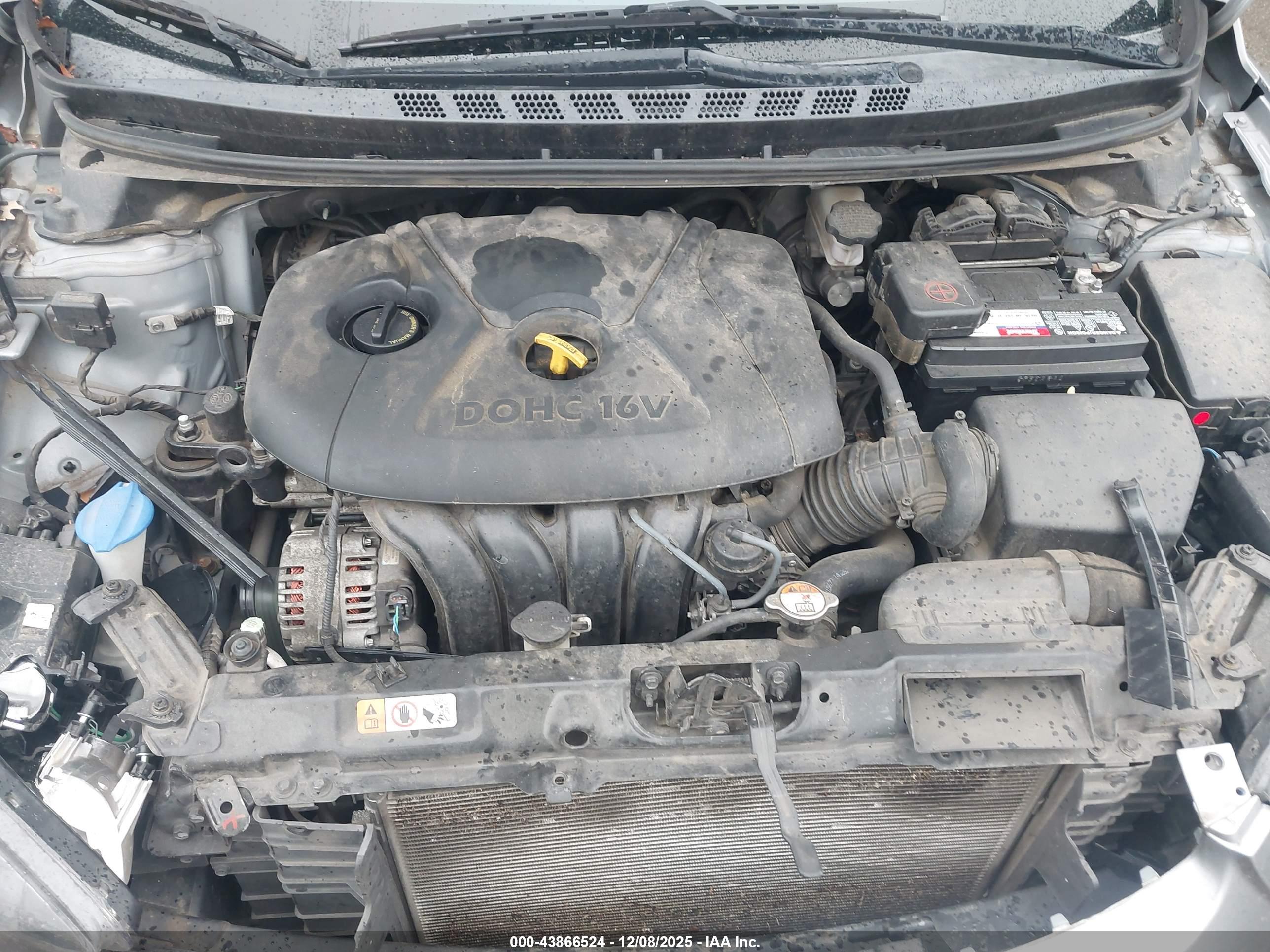 HYUNDAI ELANTRA image 10
