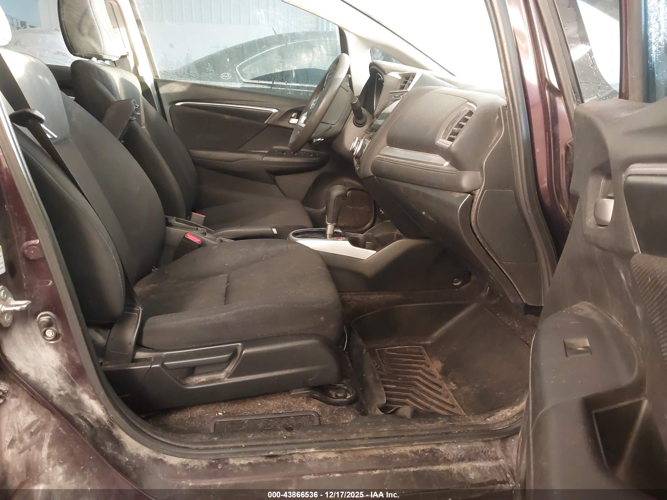 HONDA FIT image 5