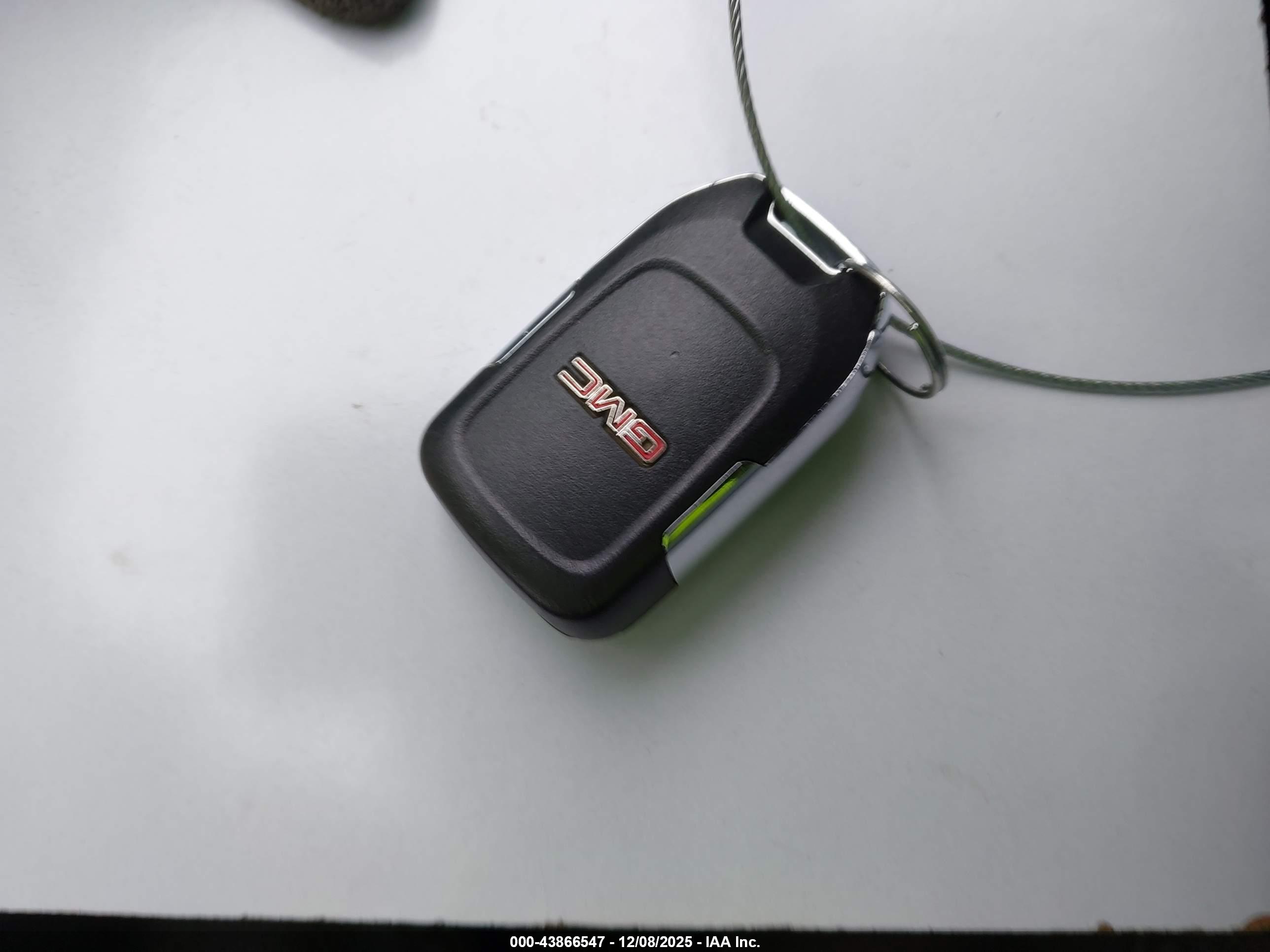 GMC SIERRA image 11
