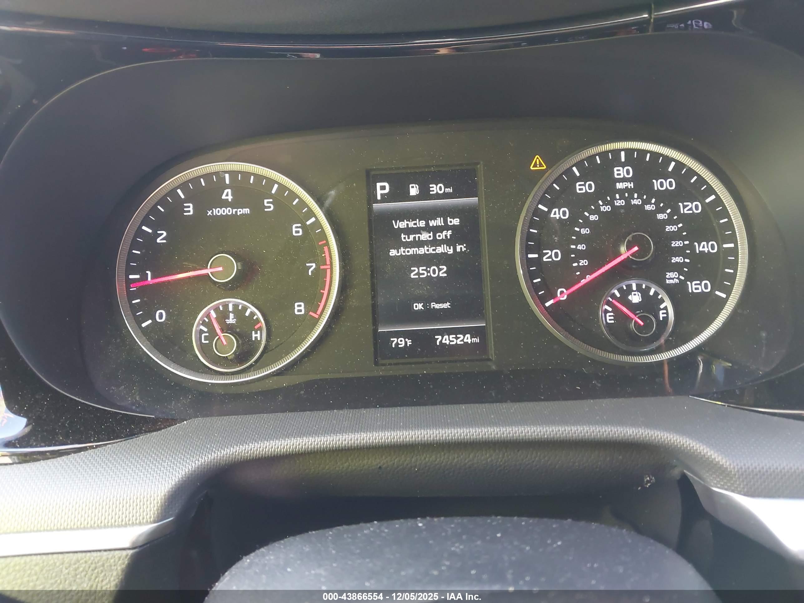 KIA K5 image 7