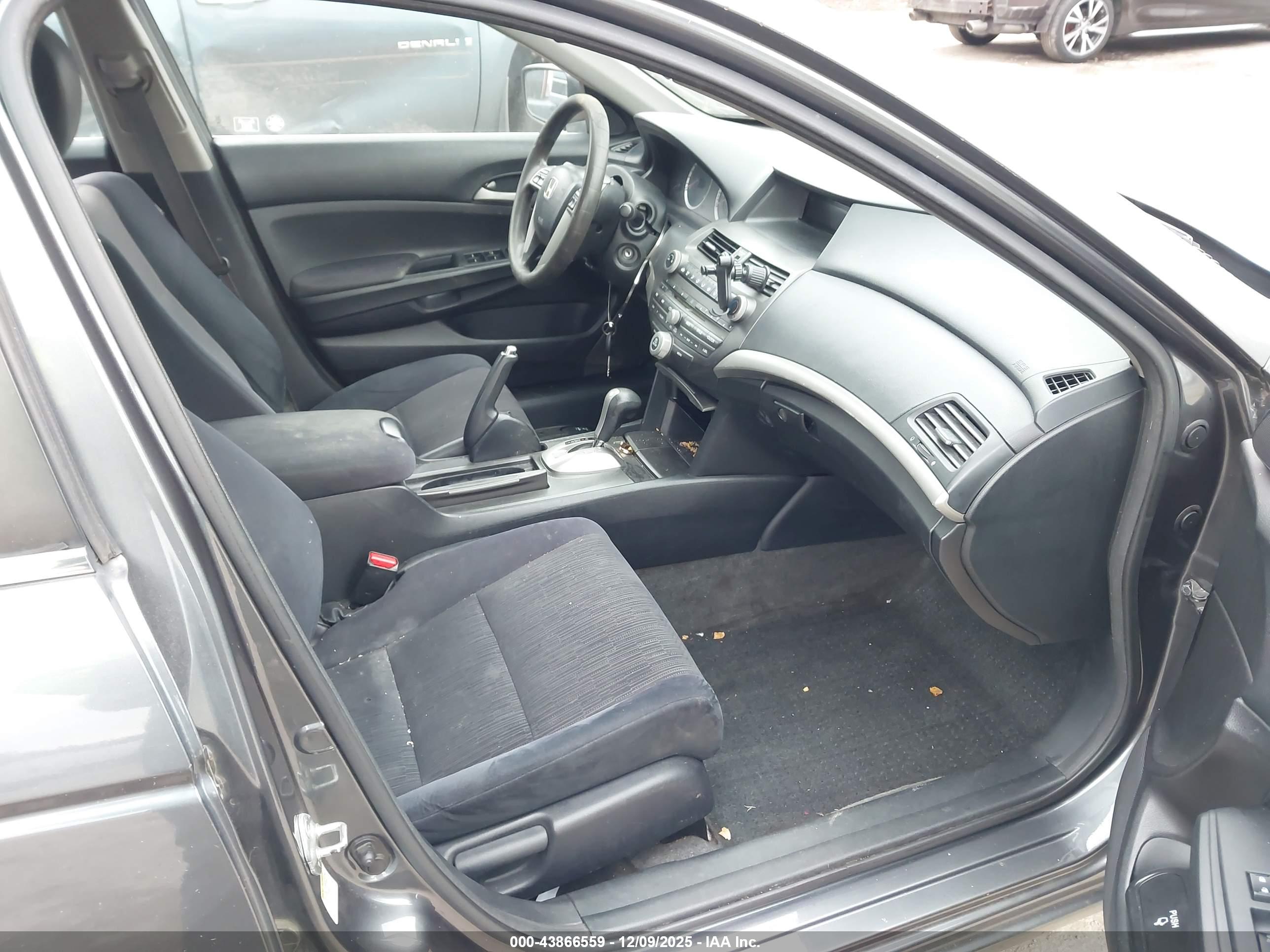 HONDA ACCORD image 5
