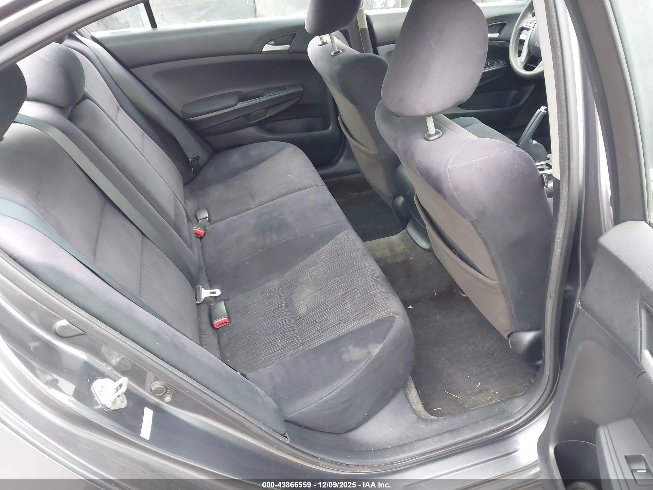 HONDA ACCORD image 8