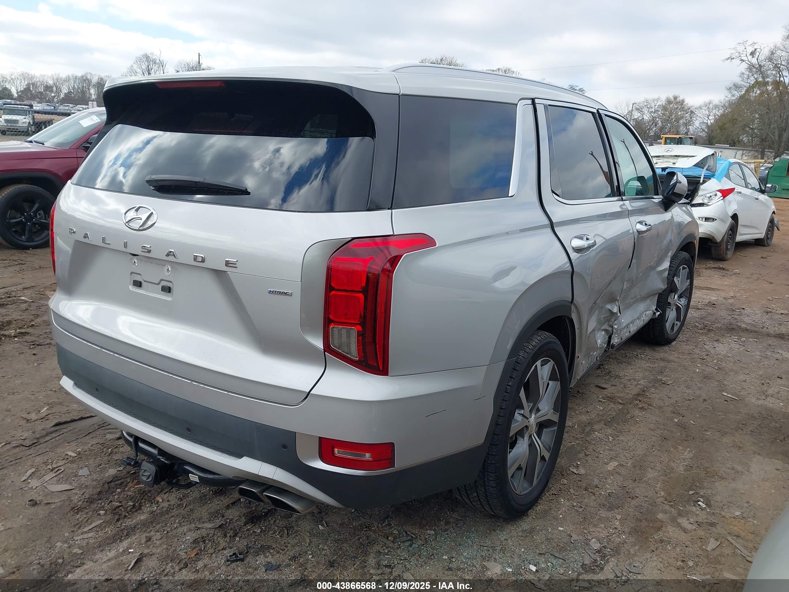 HYUNDAI PALISADE image 4