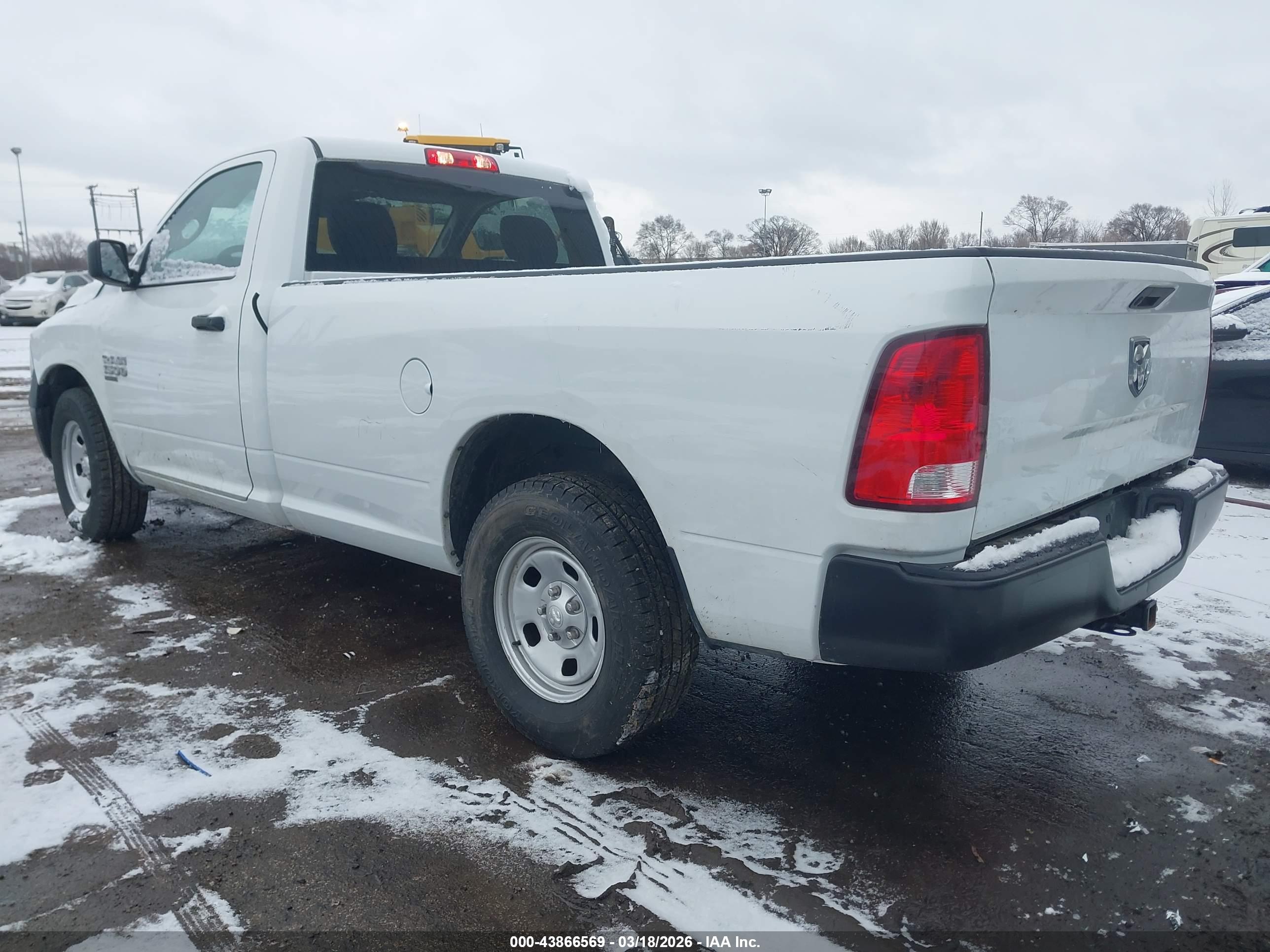 RAM 1500 image 3