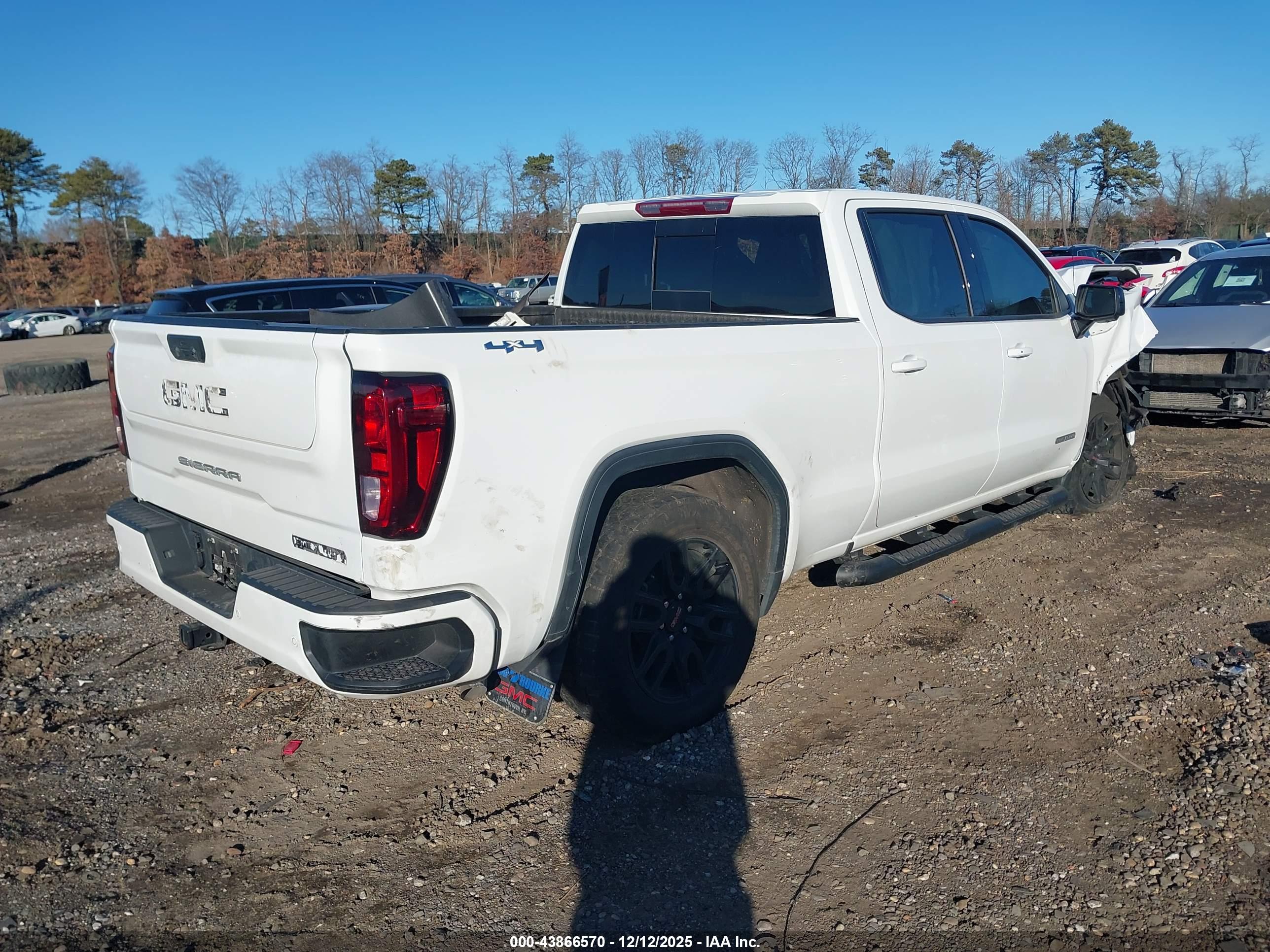 GMC SIERRA image 4