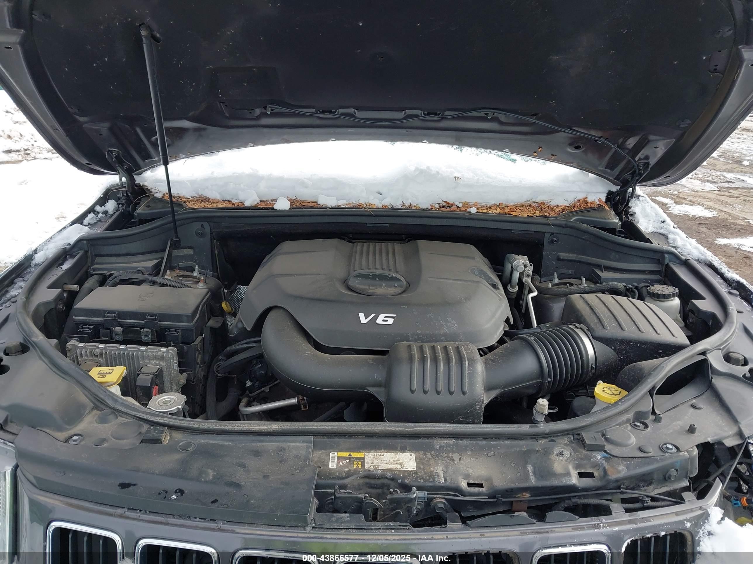 JEEP GRAND image 10