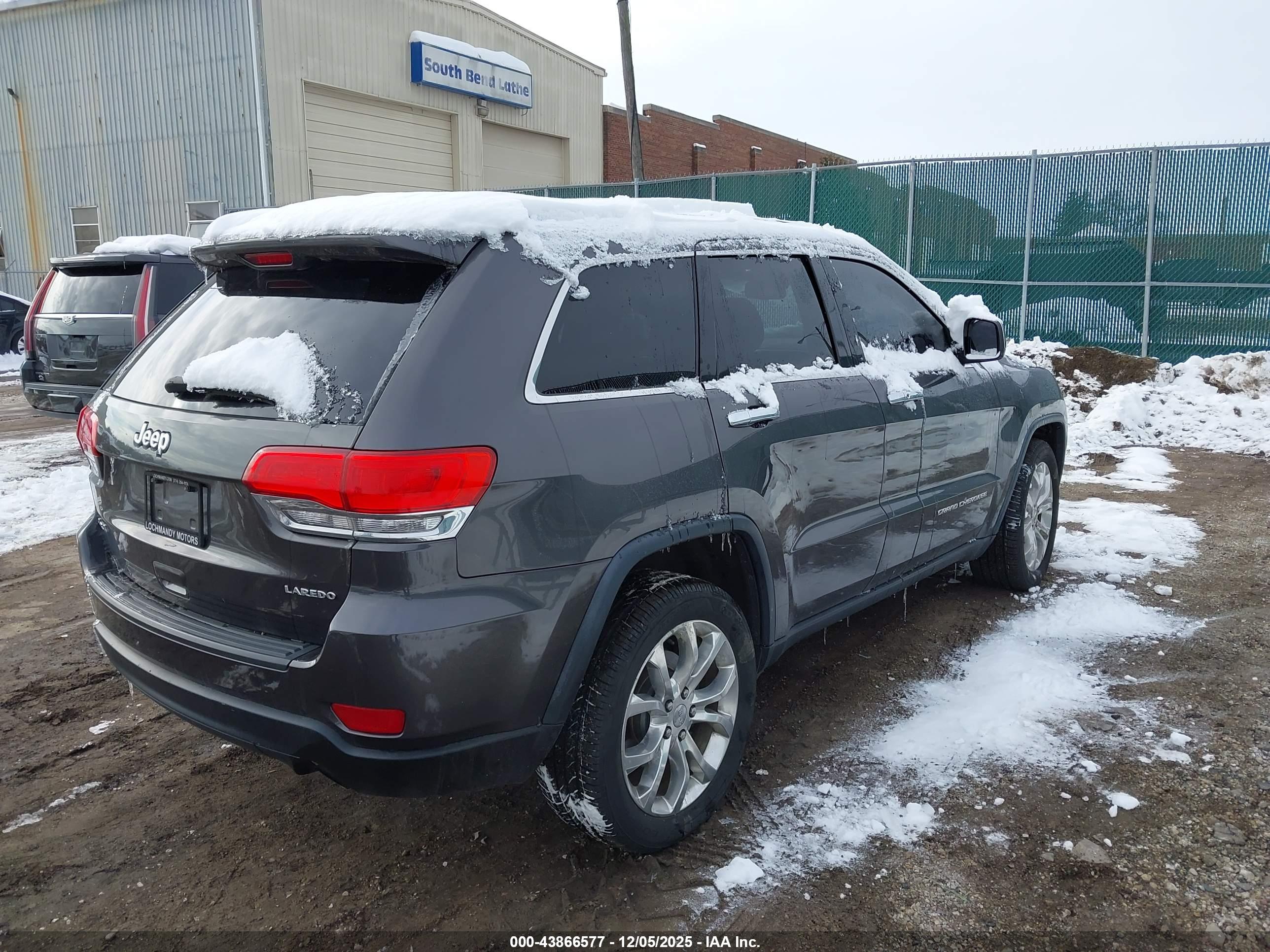 JEEP GRAND image 4
