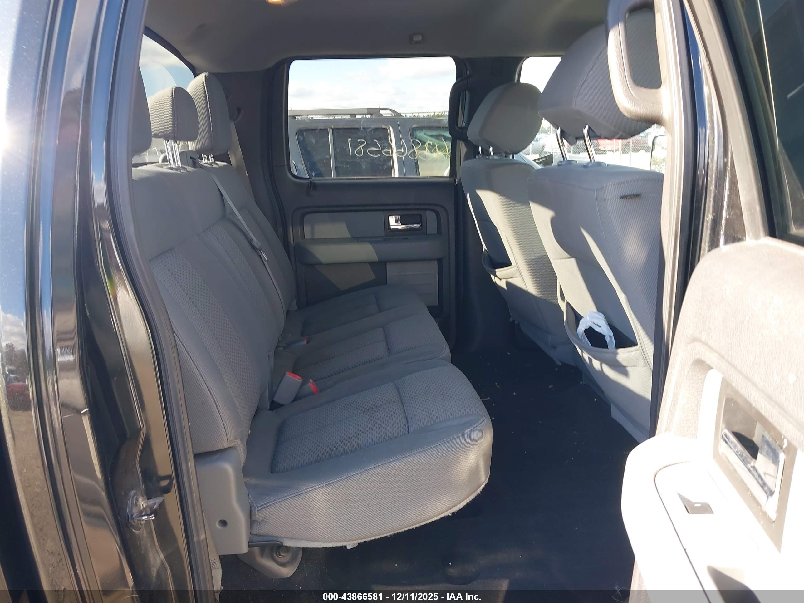 FORD F-150 image 8