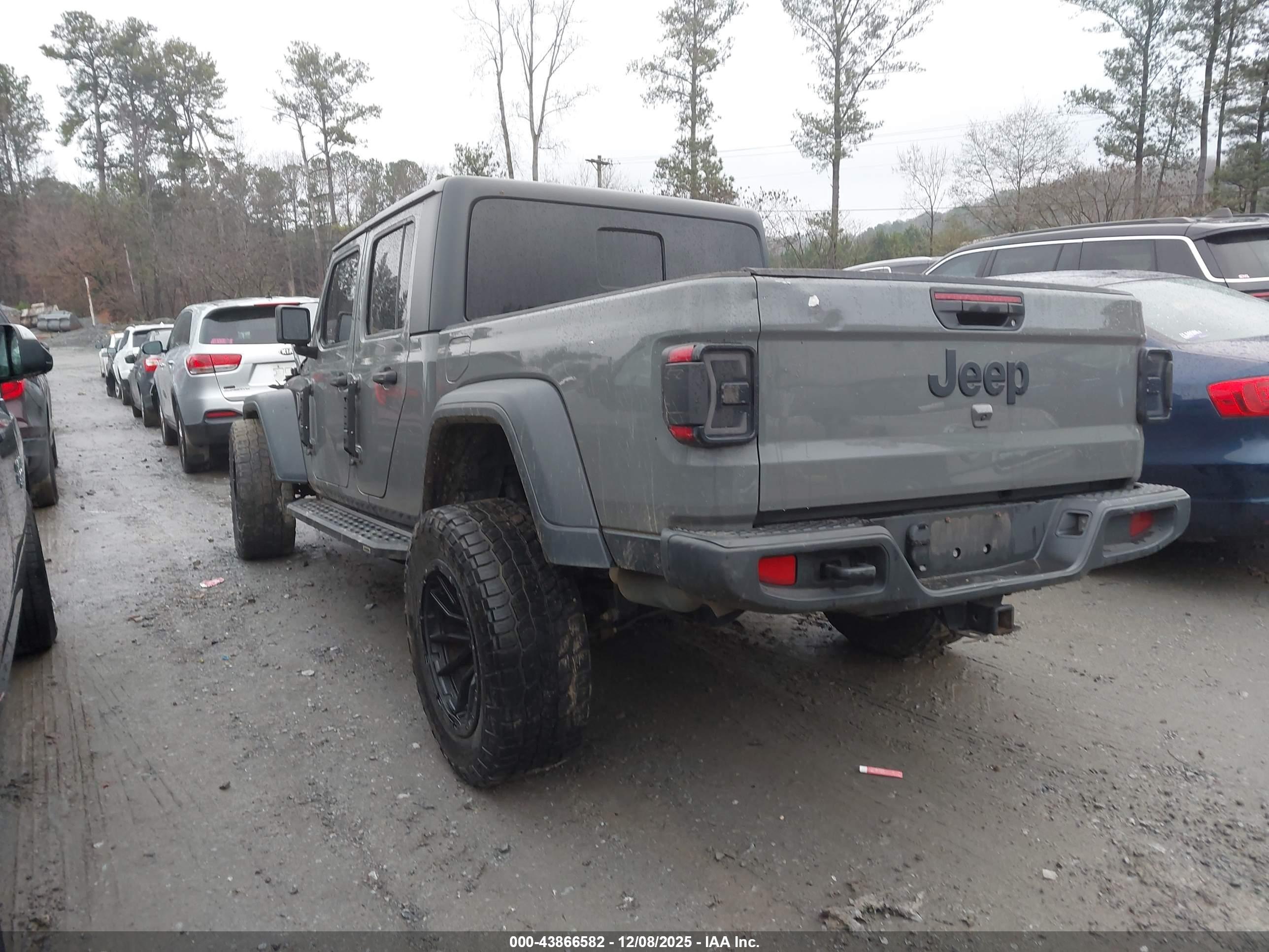 JEEP GLADIATOR image 3