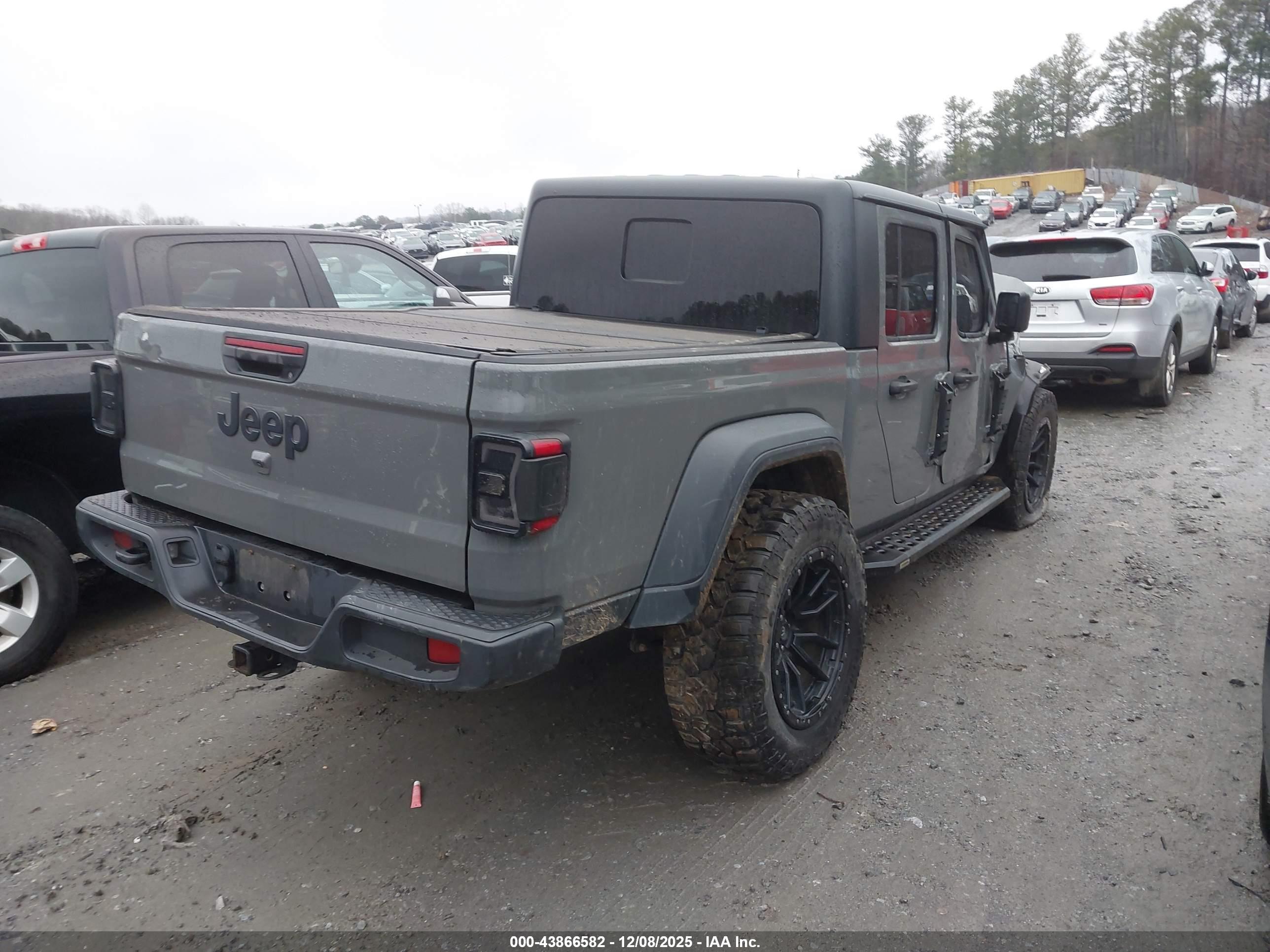 JEEP GLADIATOR image 4