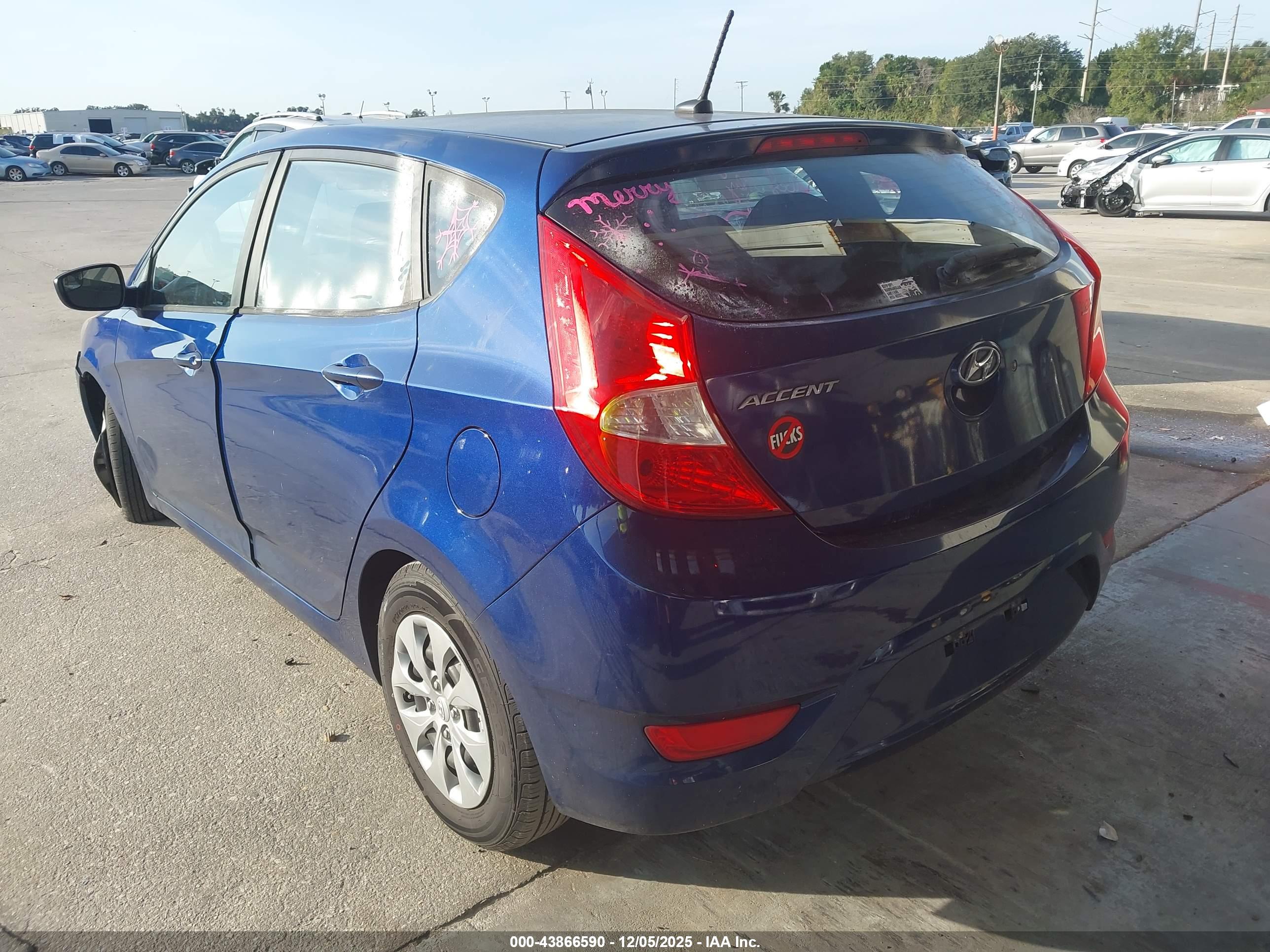 HYUNDAI ACCENT image 3