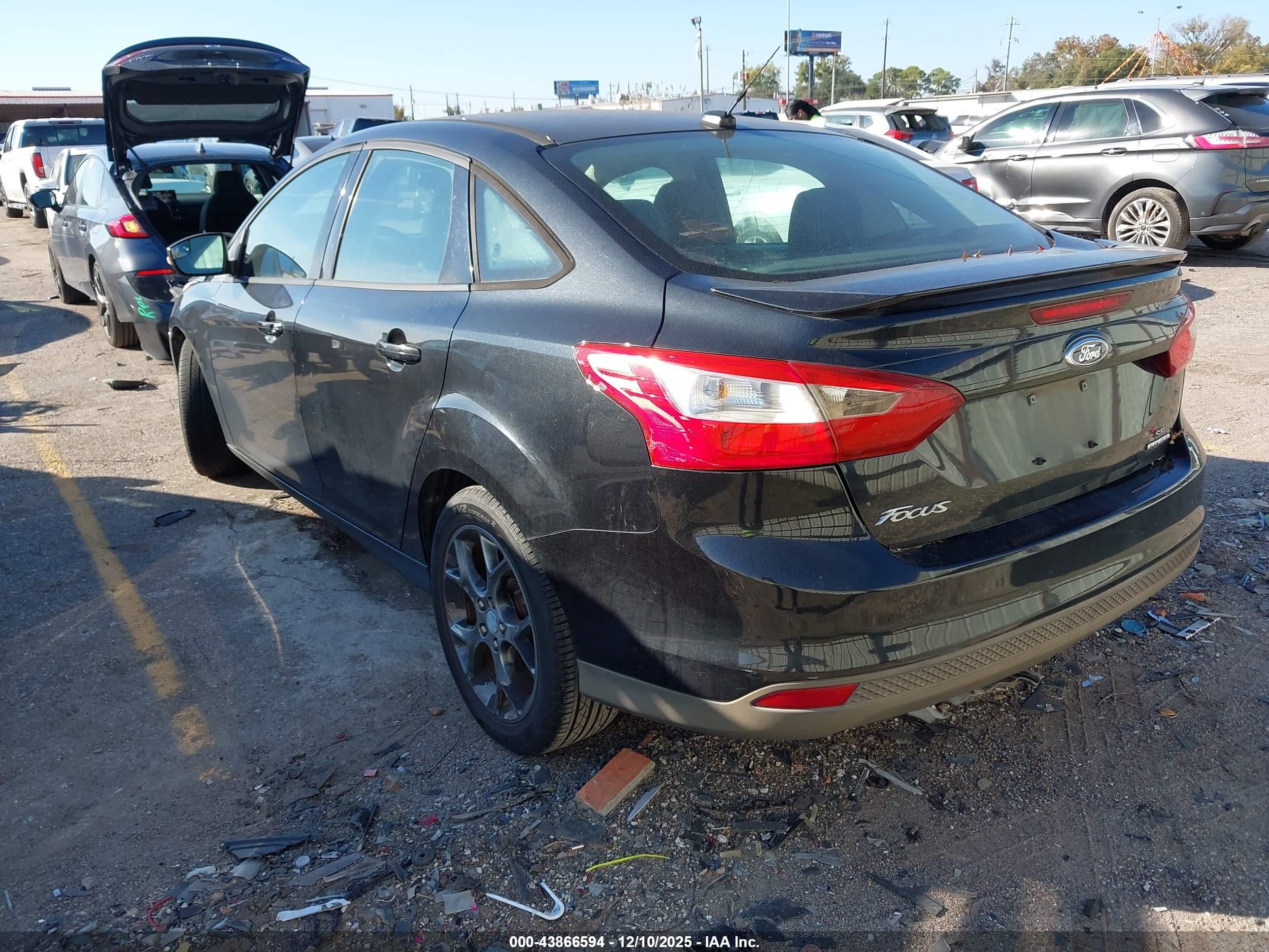 FORD FOCUS image 3