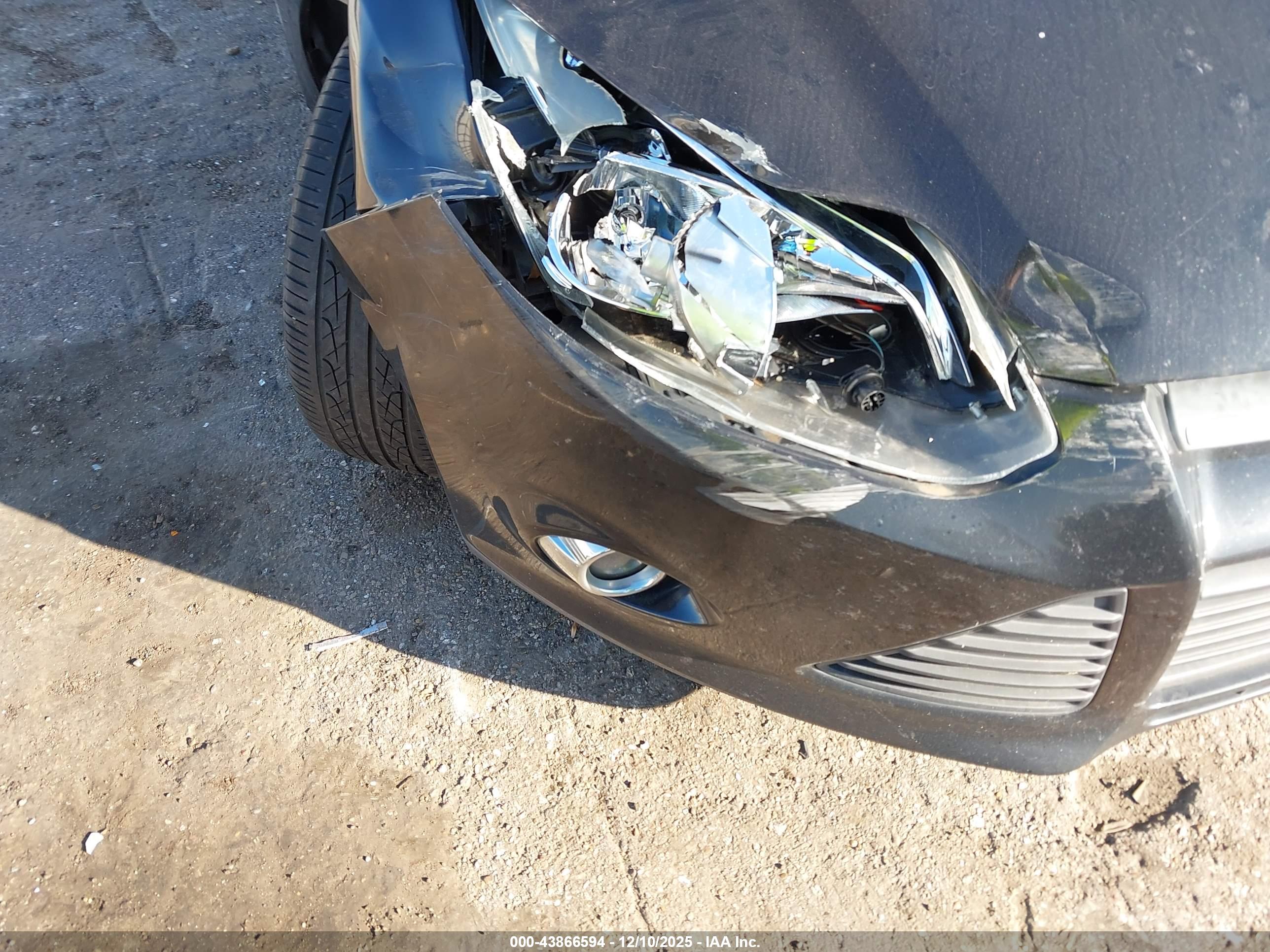 FORD FOCUS image 6