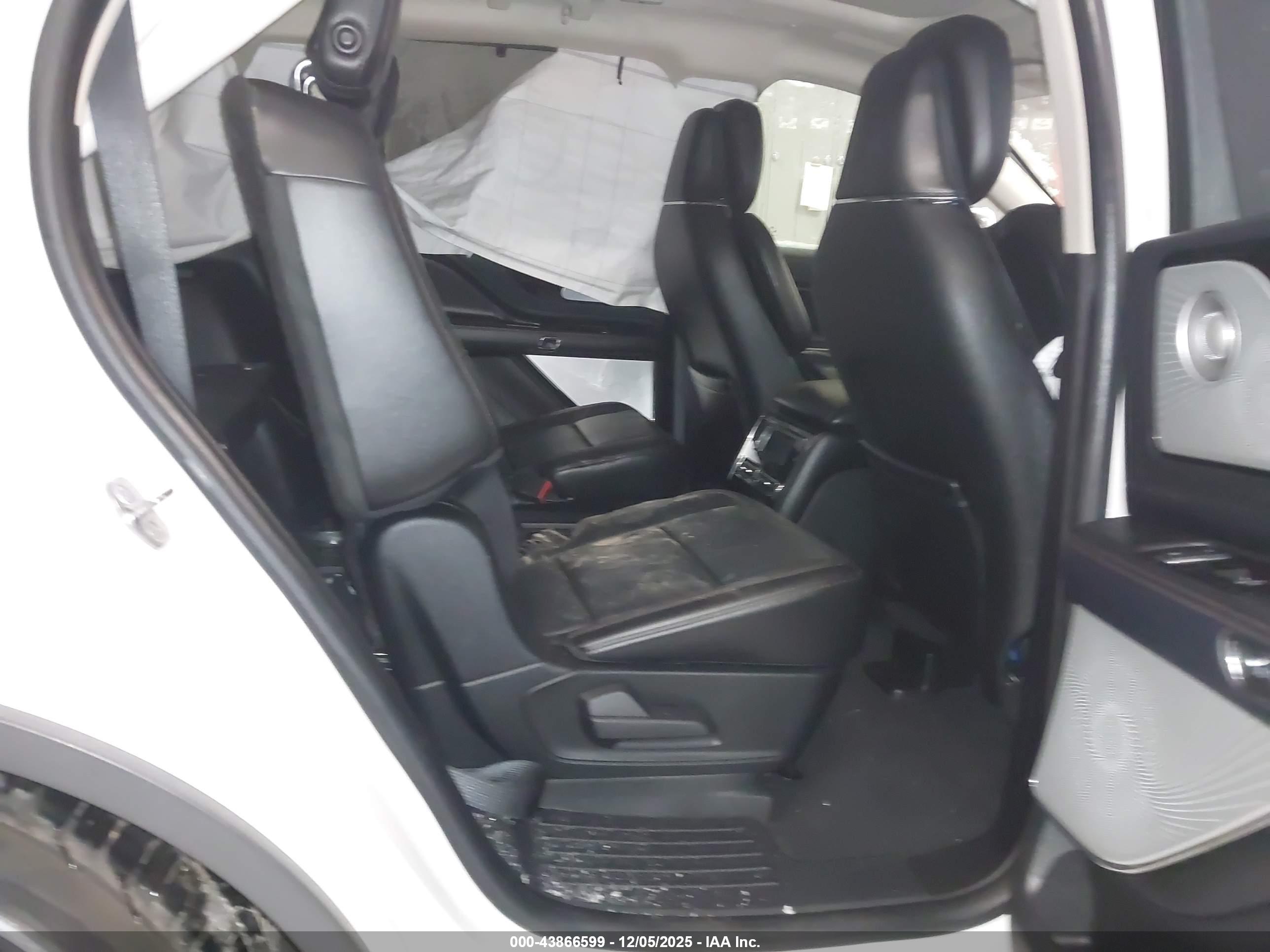 LINCOLN AVIATOR image 8