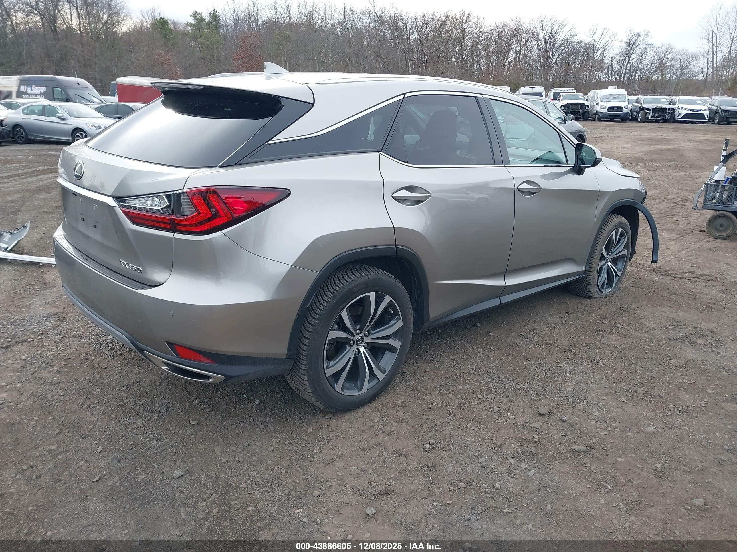 LEXUS RX image 4