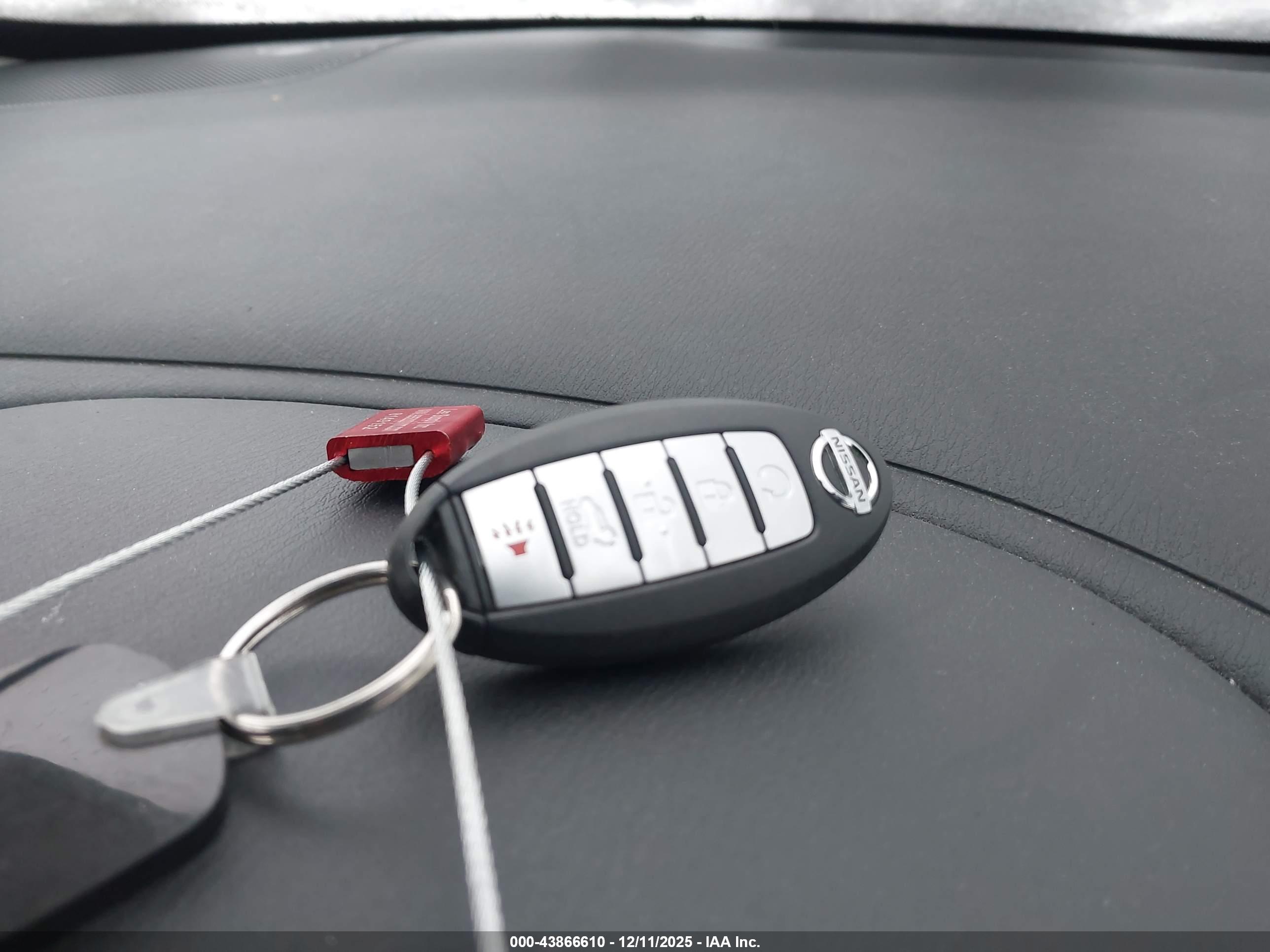 NISSAN PATHFINDER image 11