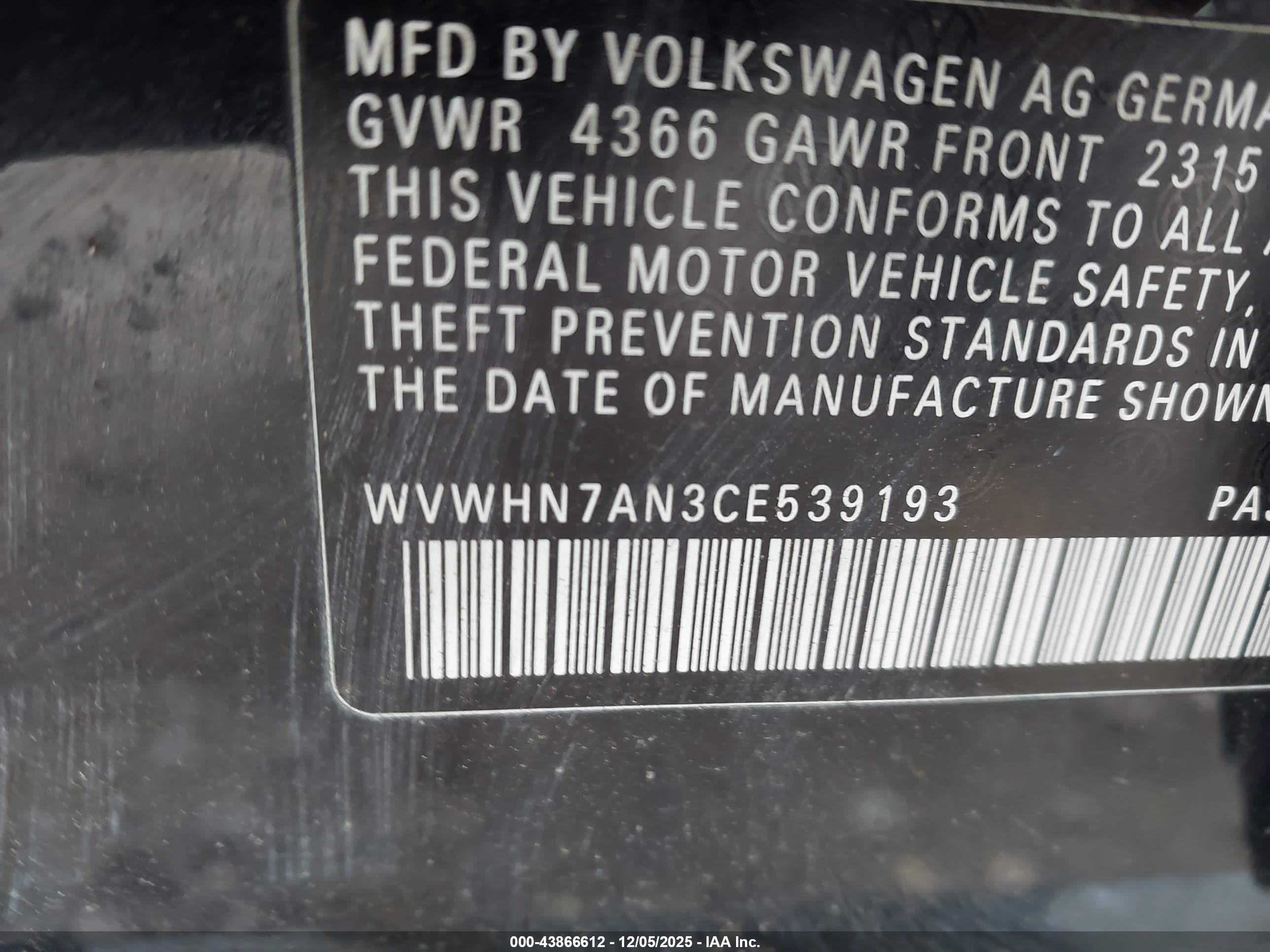 VOLKSWAGEN CC image 9