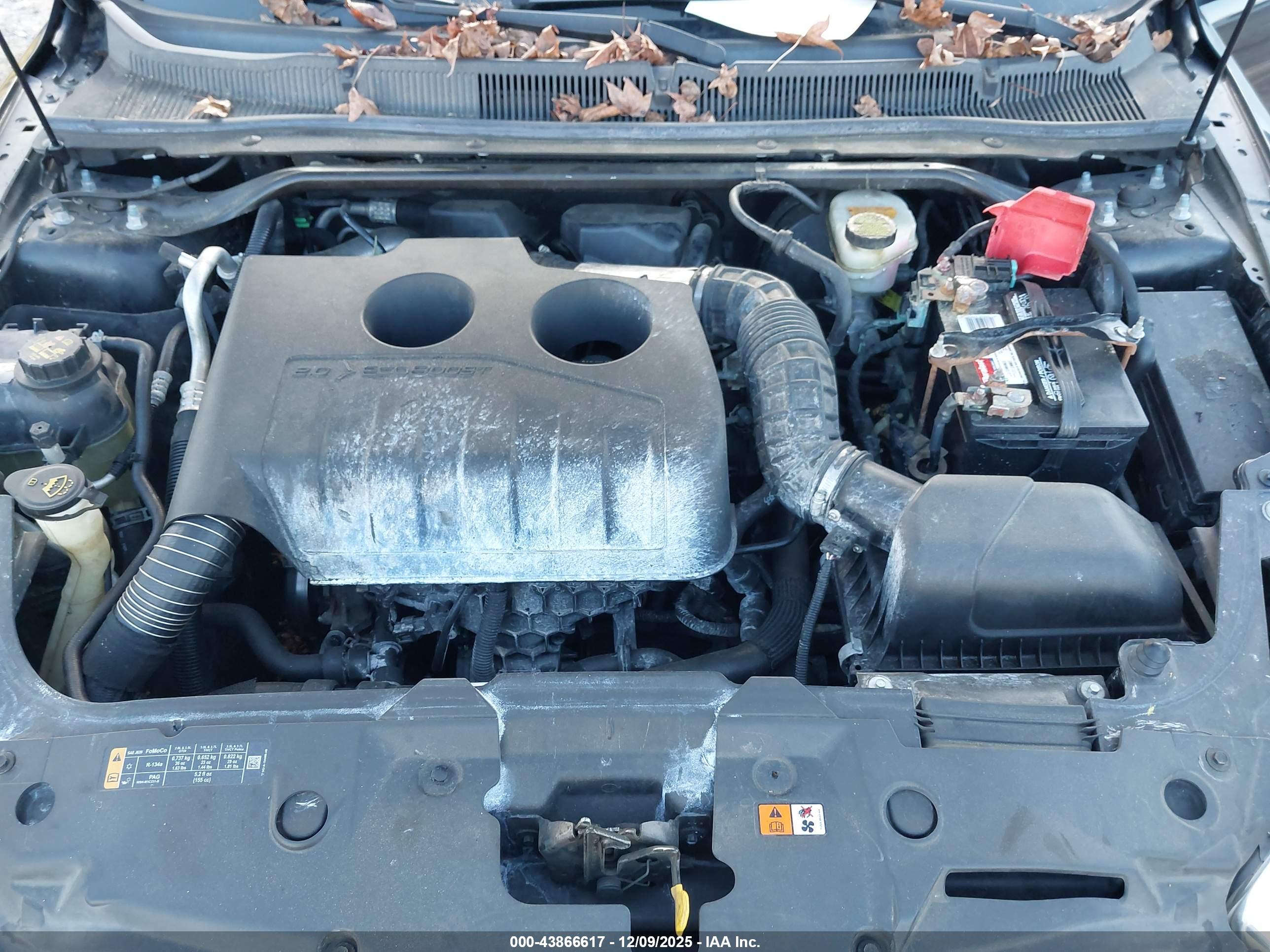 FORD TAURUS image 10
