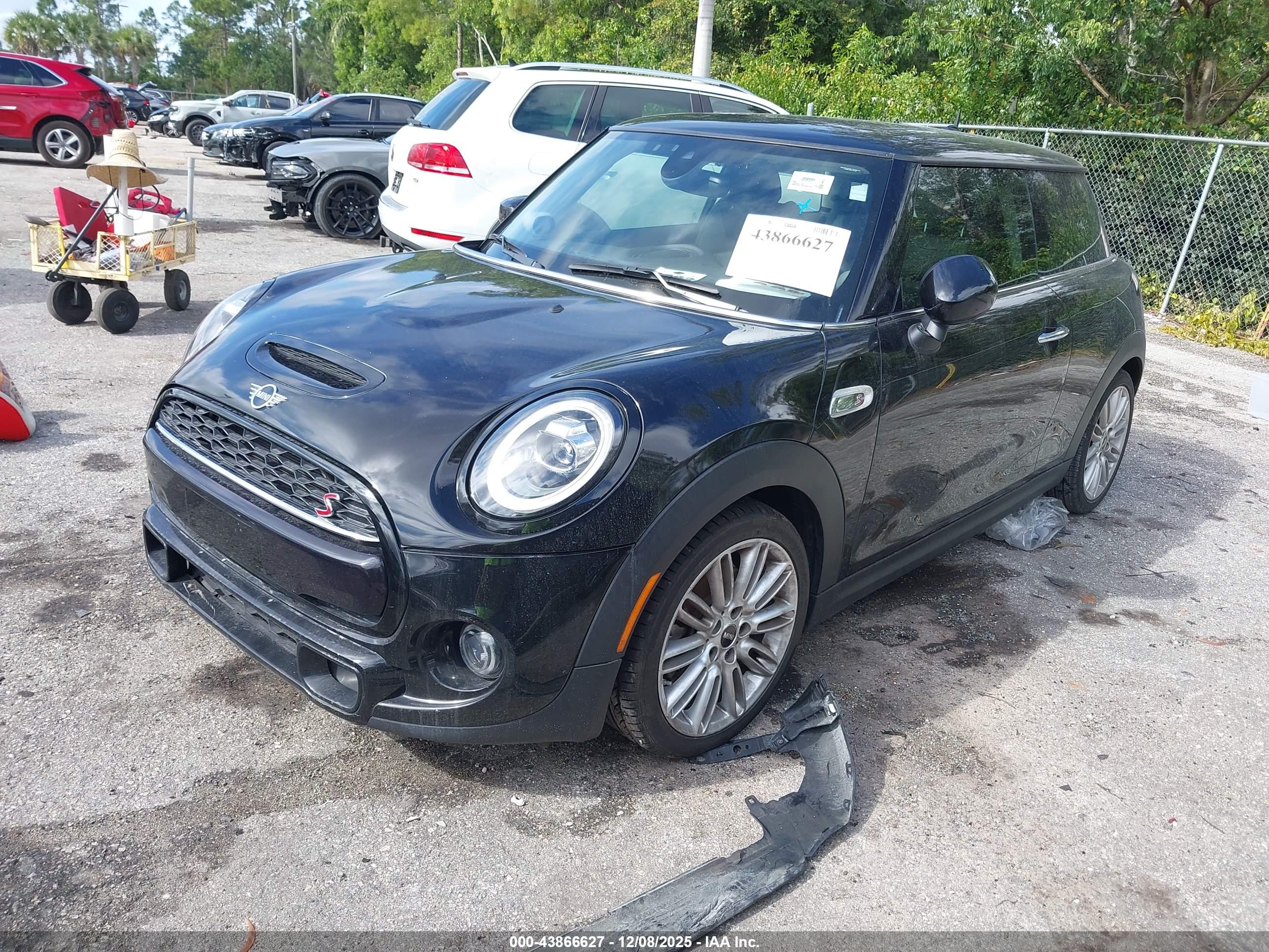 MINI HARDTOP image 2