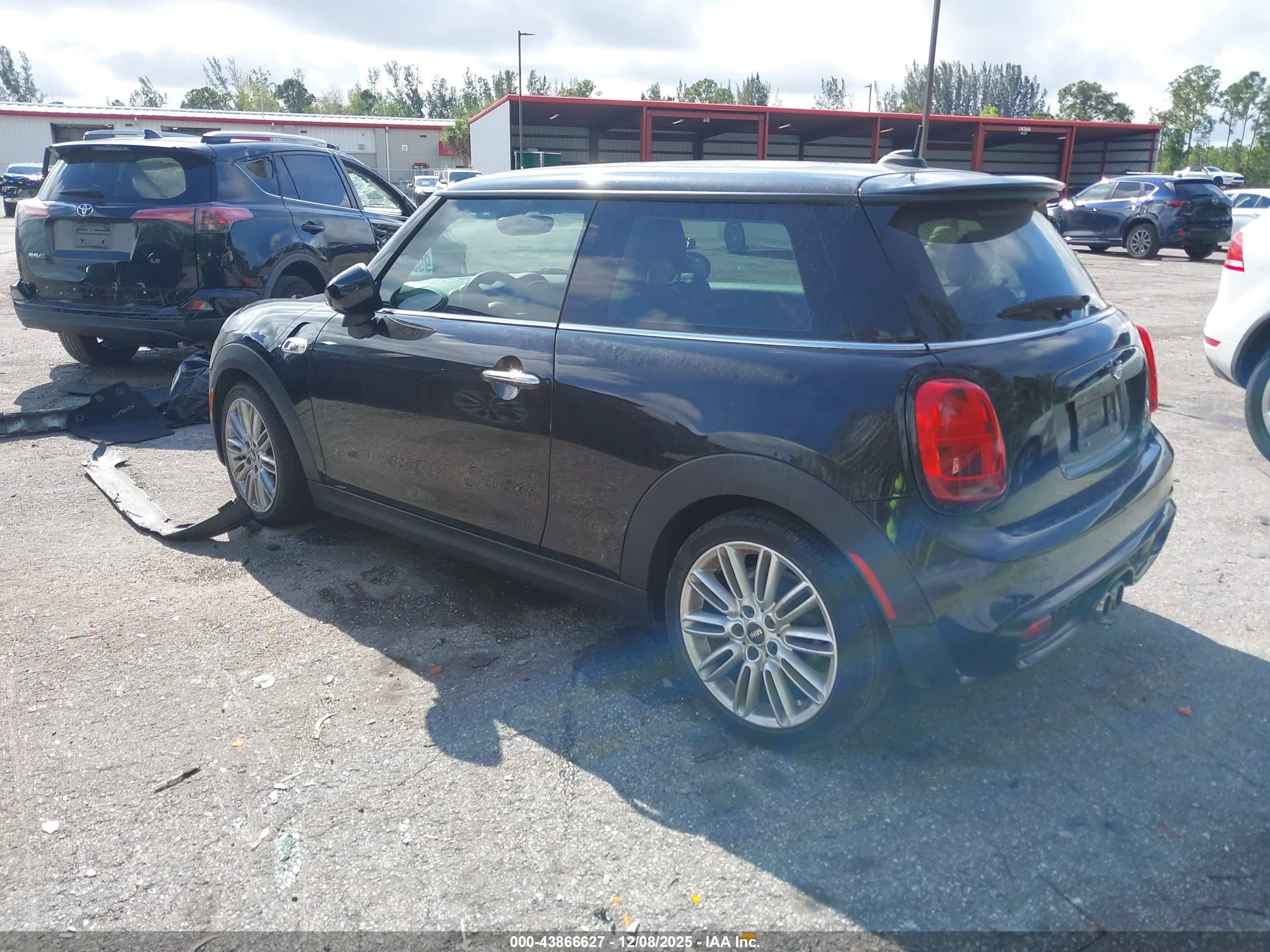 MINI HARDTOP image 3
