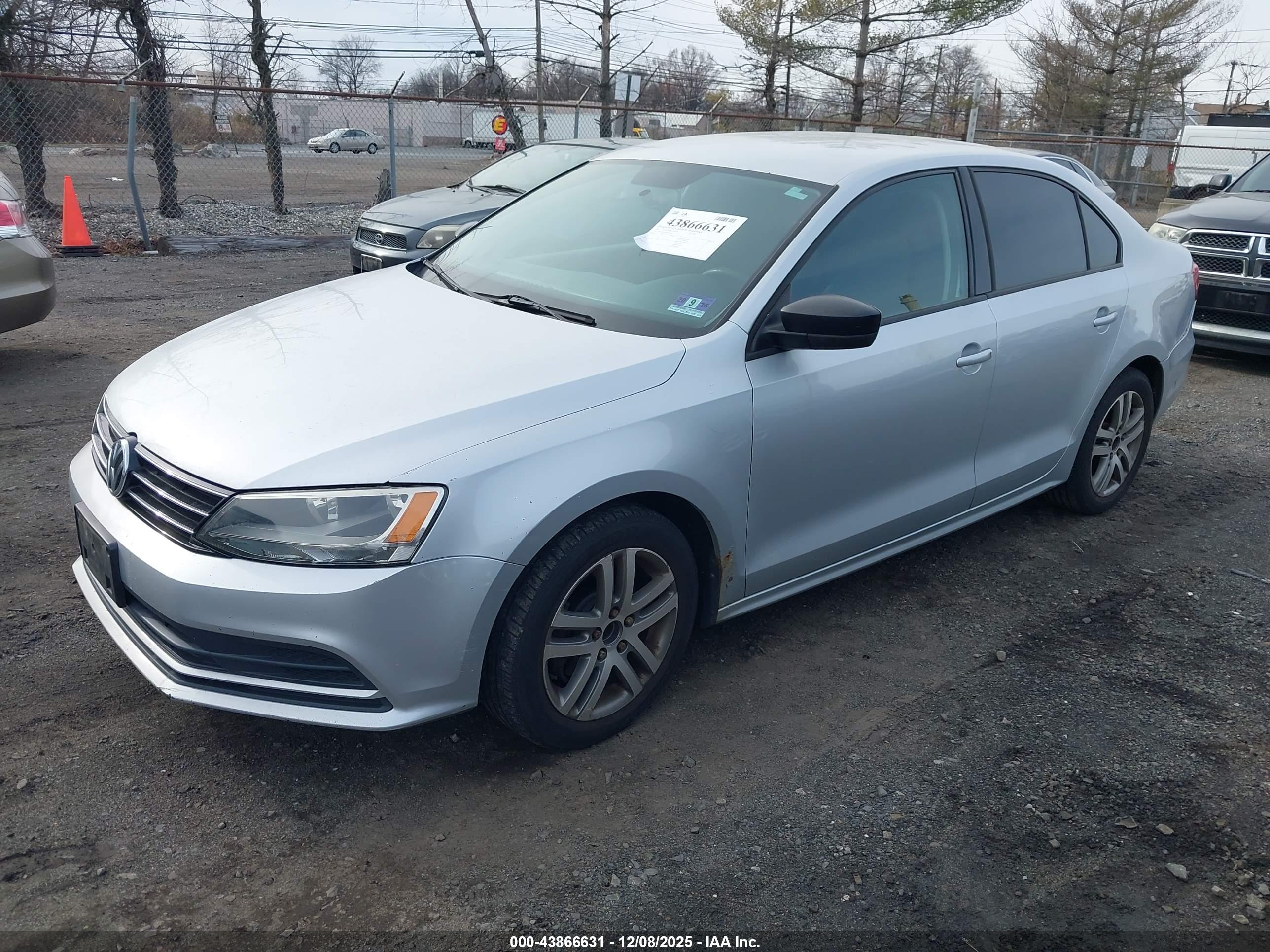 VOLKSWAGEN JETTA image 2
