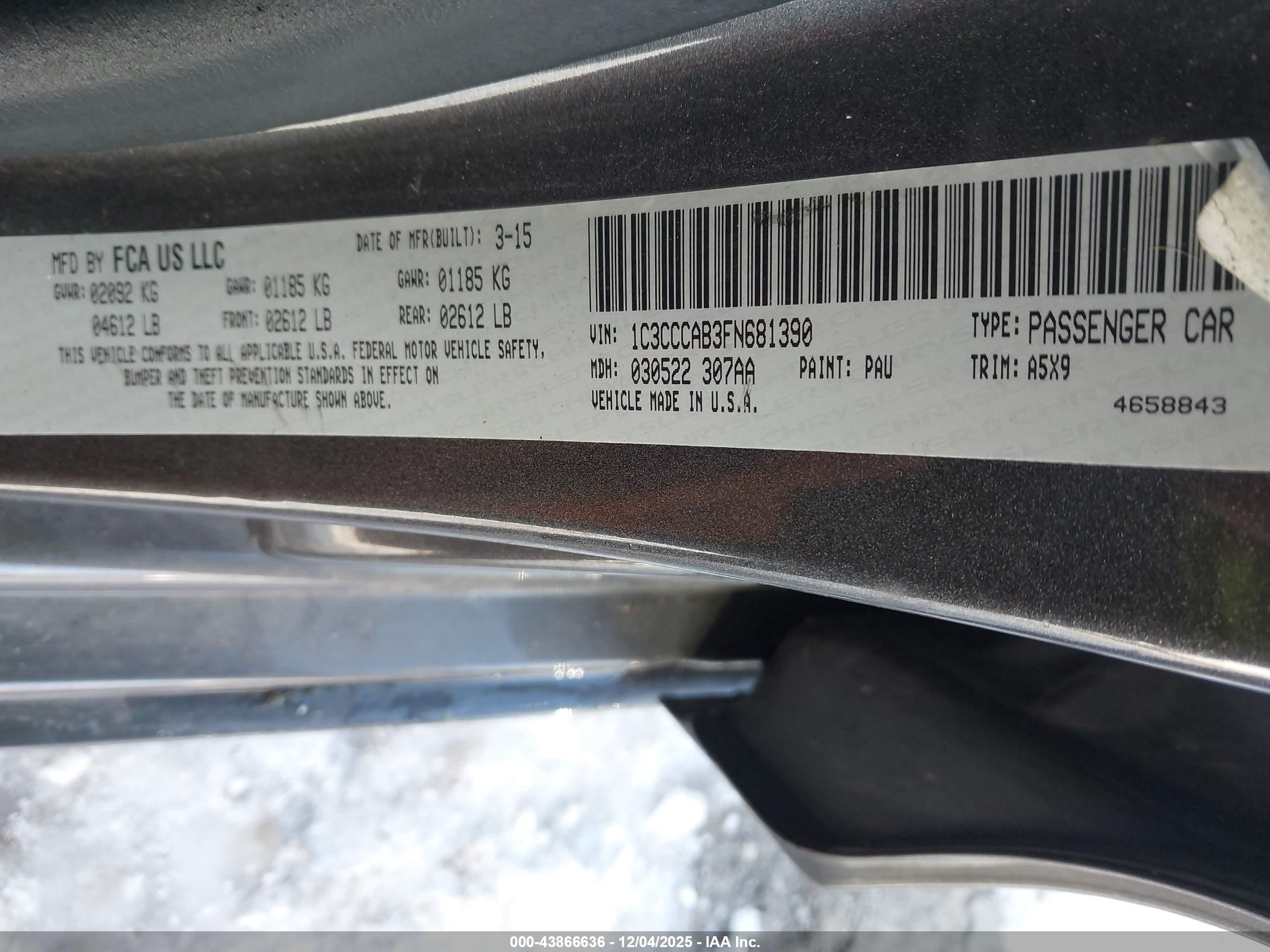 CHRYSLER 200 image 9