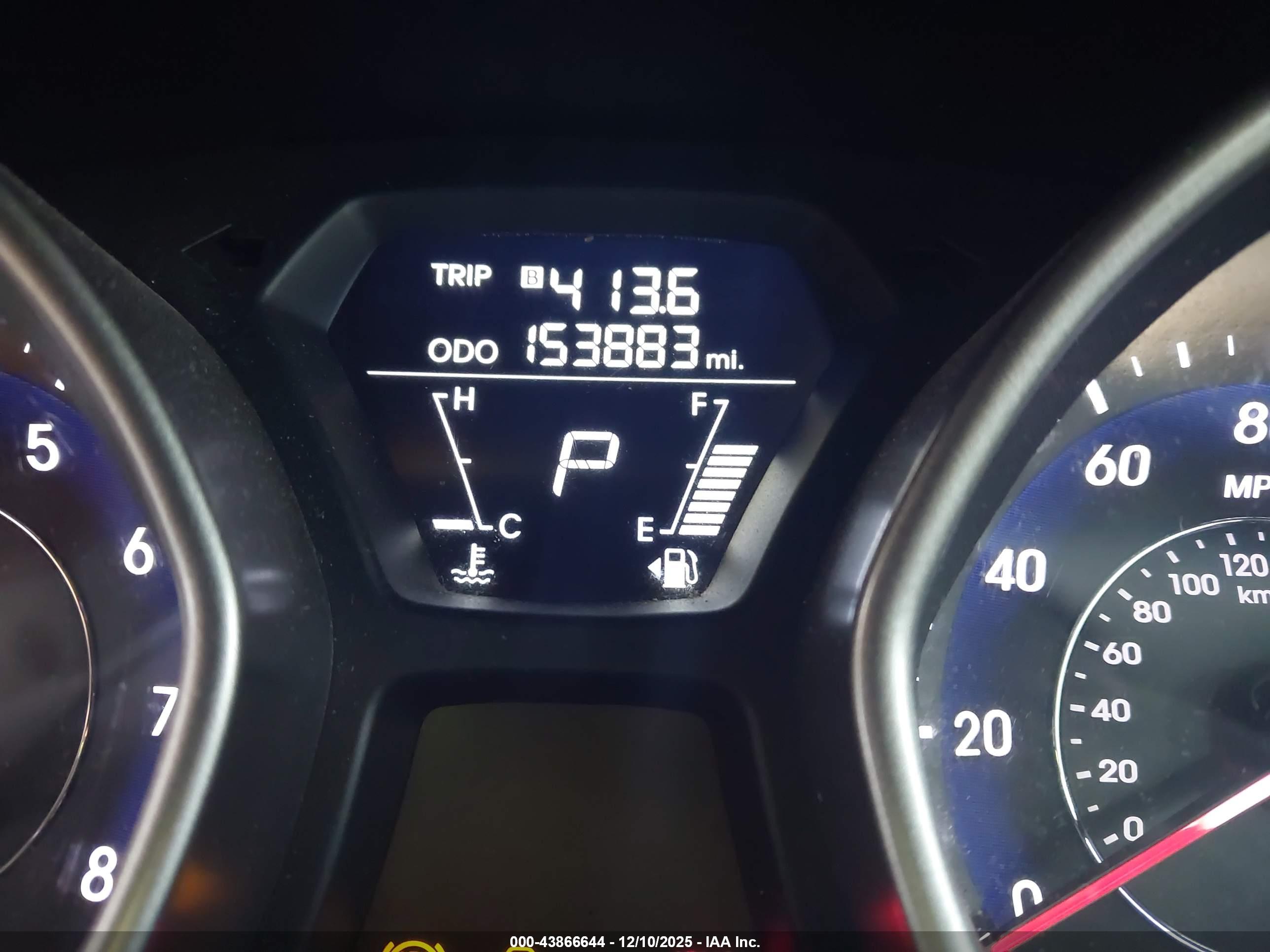 HYUNDAI ELANTRA image 7