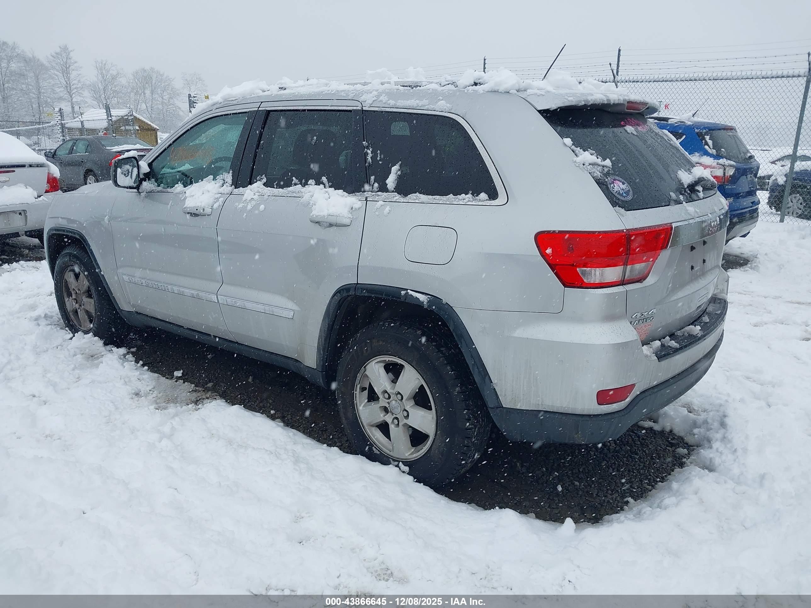 JEEP GRAND image 3