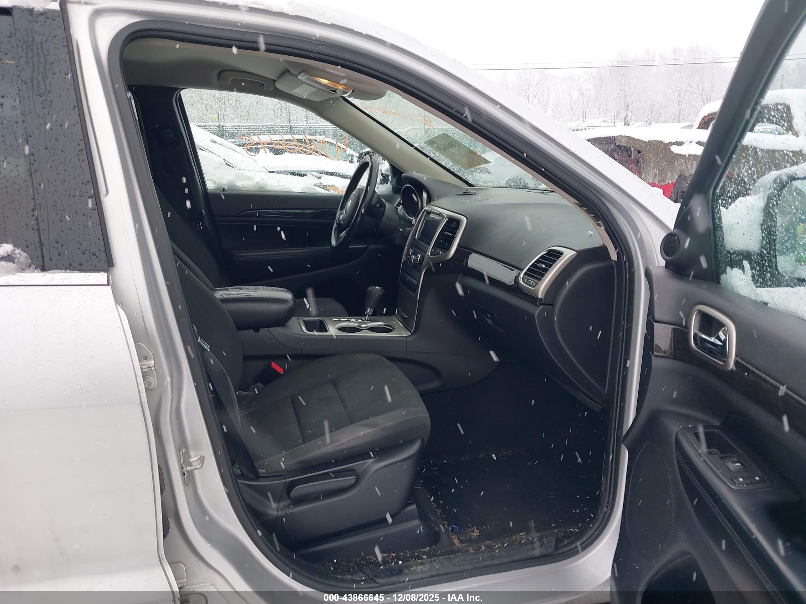 JEEP GRAND image 5