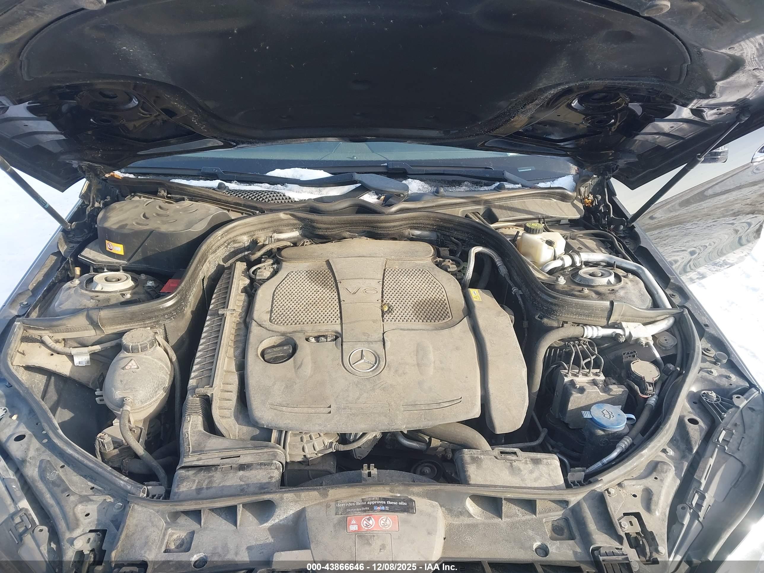 MERCEDES-BENZ E image 10