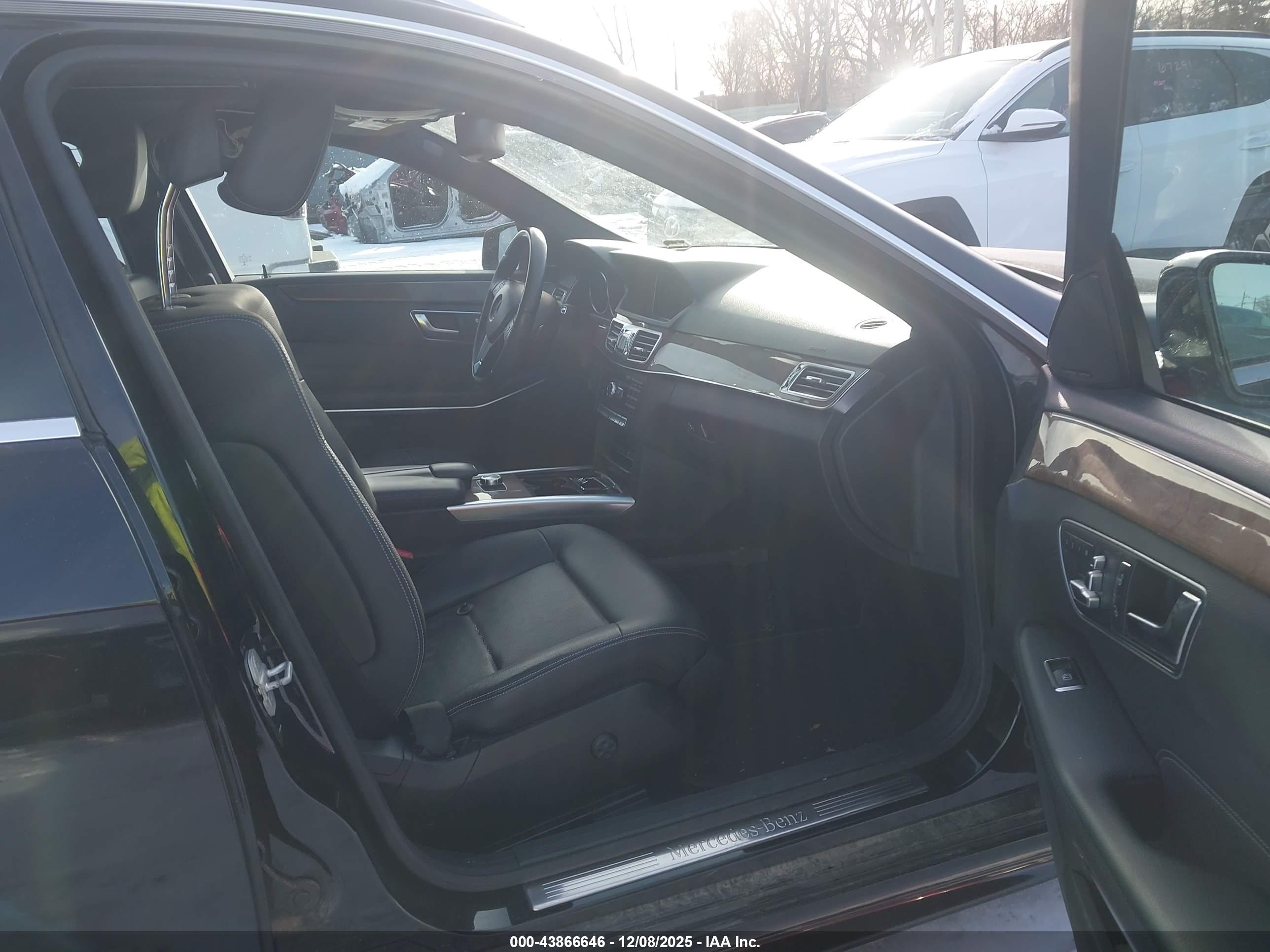 MERCEDES-BENZ E image 5