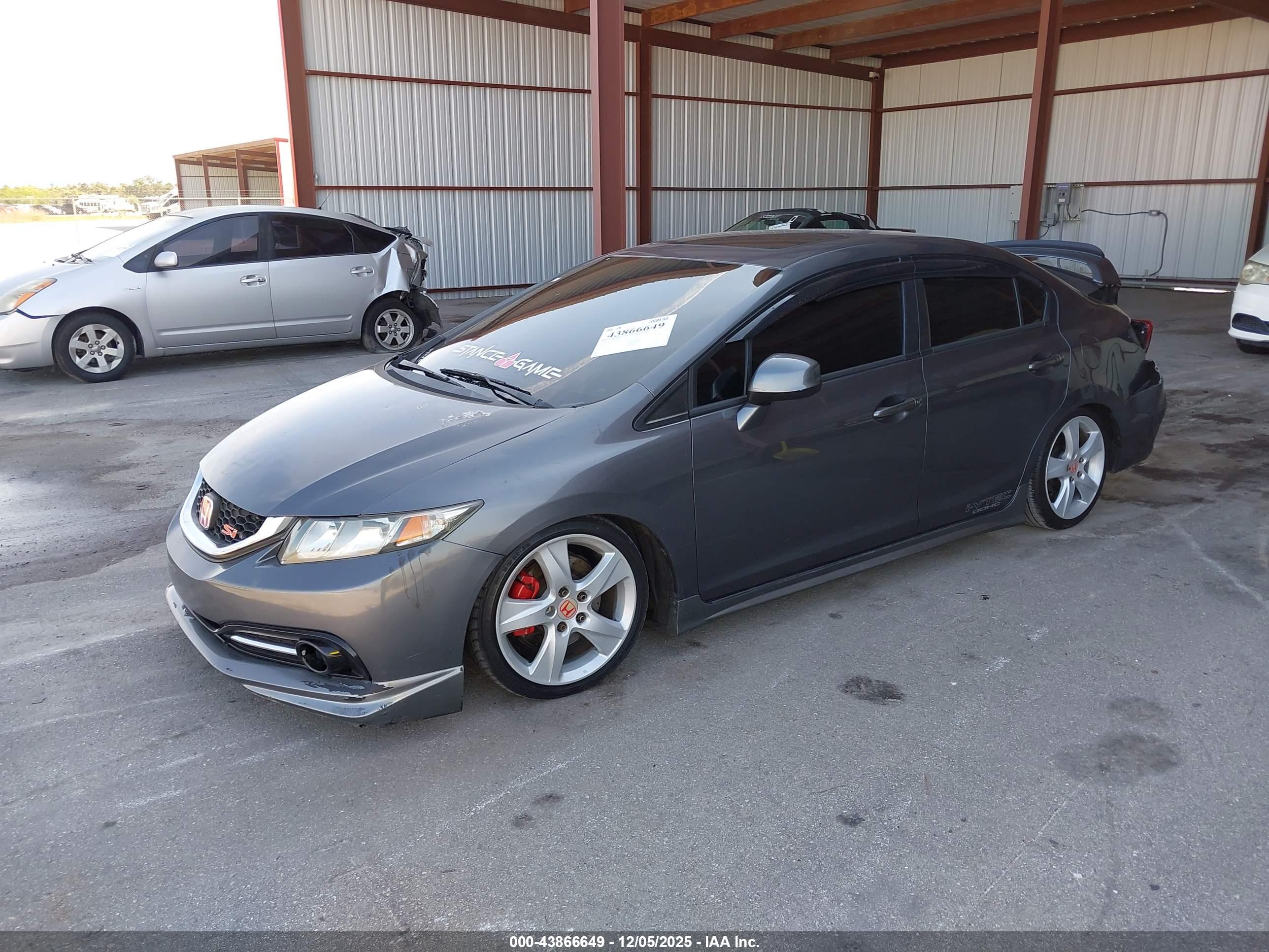 HONDA CIVIC image 2