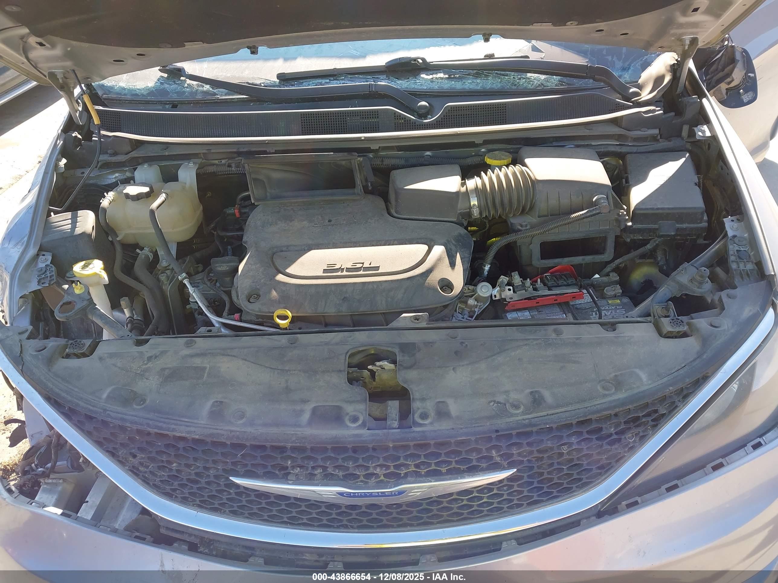 CHRYSLER VOYAGER image 10