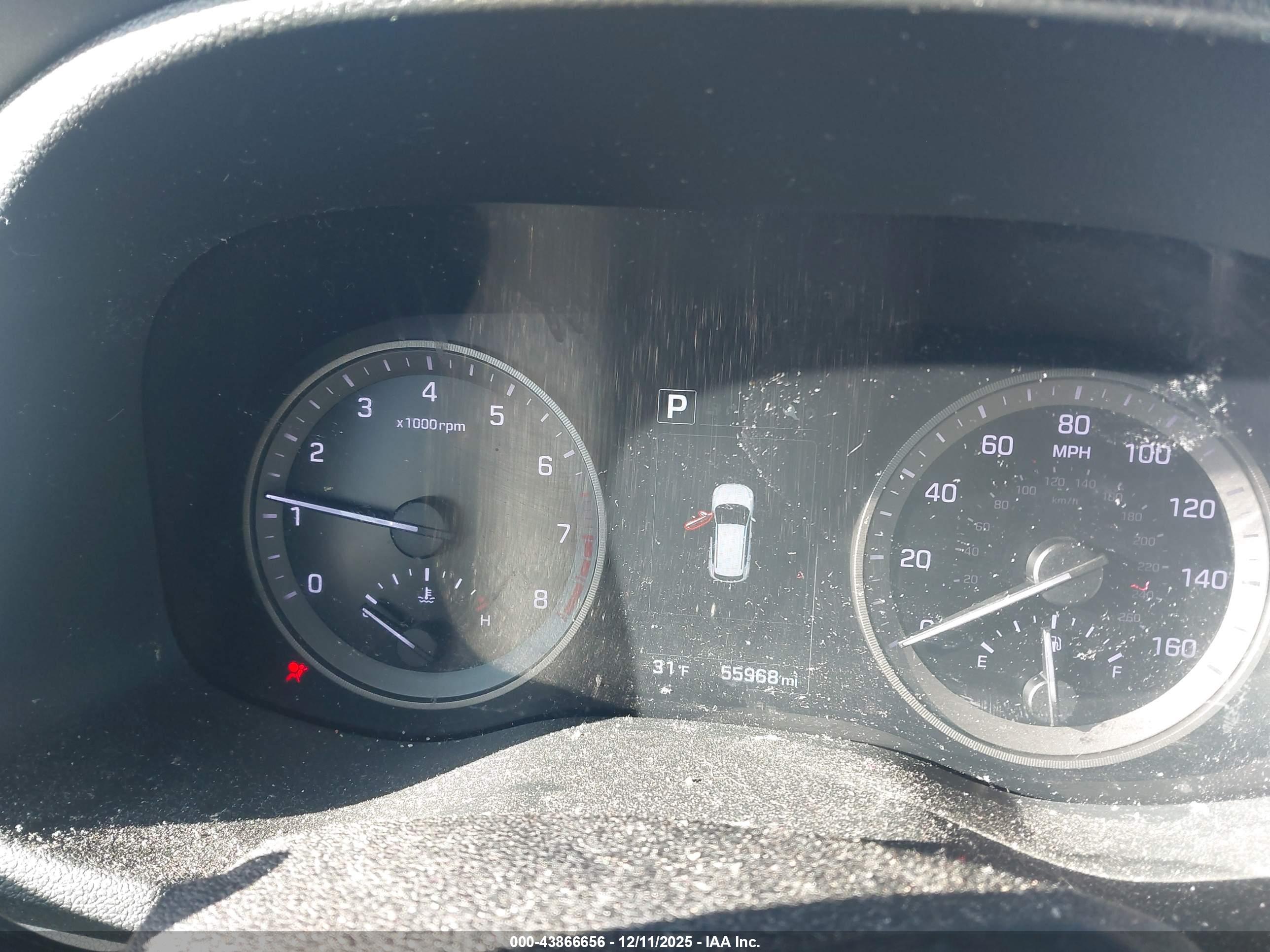 HYUNDAI TUCSON image 7