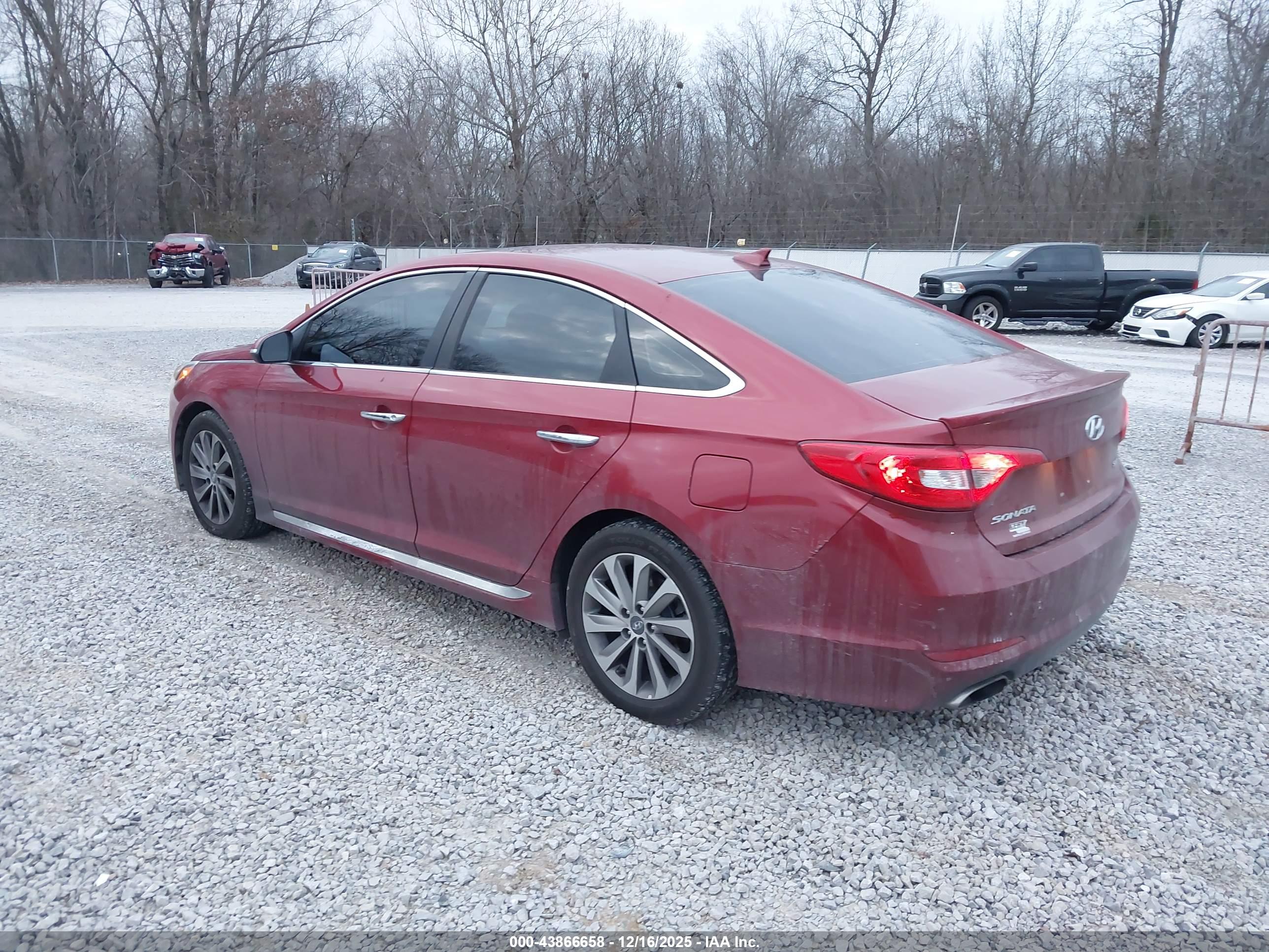 HYUNDAI SONATA image 3