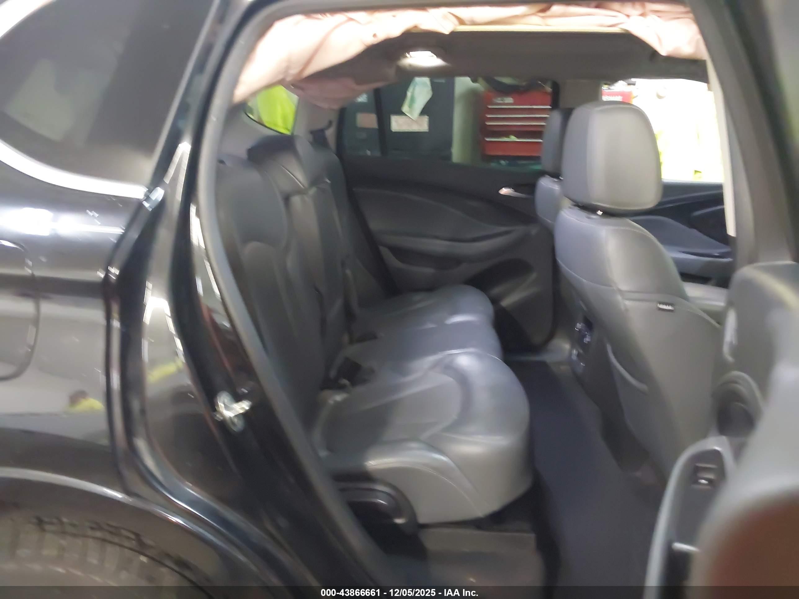 BUICK ENVISION image 8