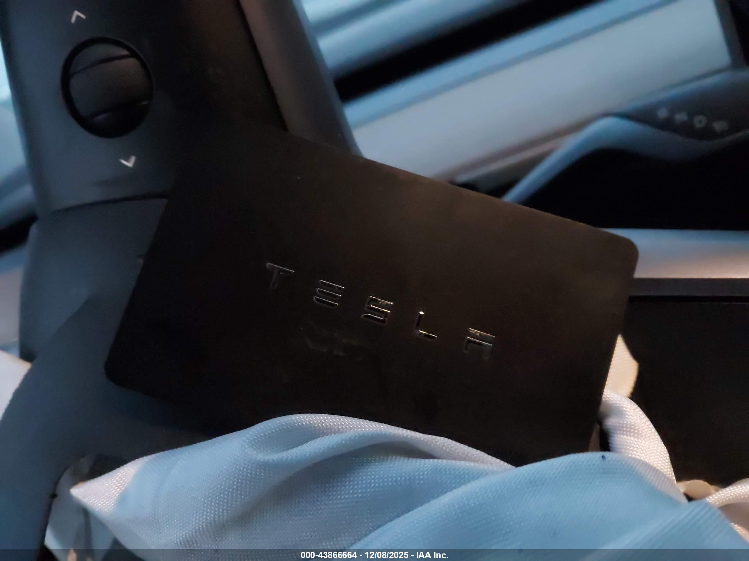 TESLA MODEL image 11