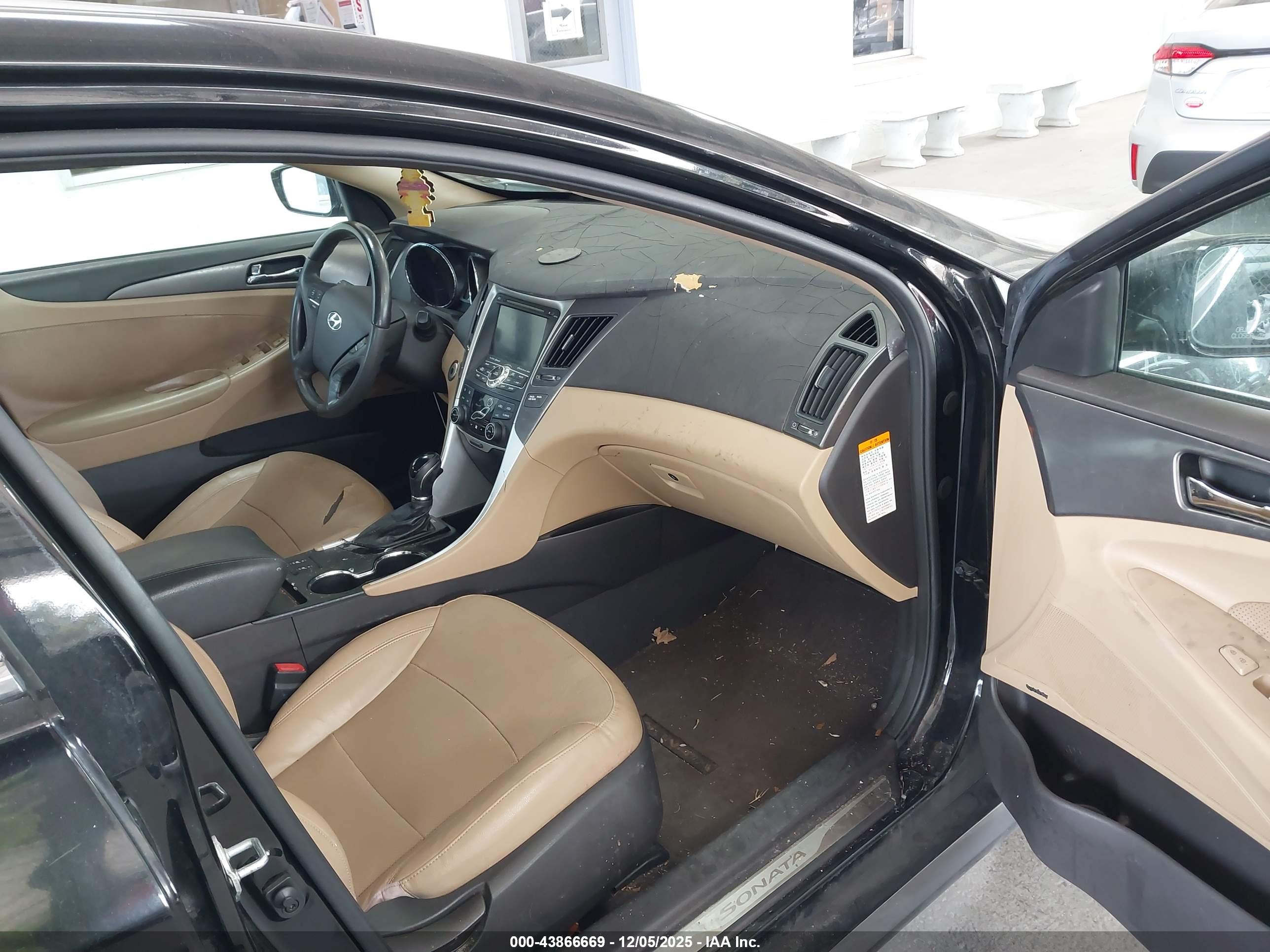 HYUNDAI SONATA image 5