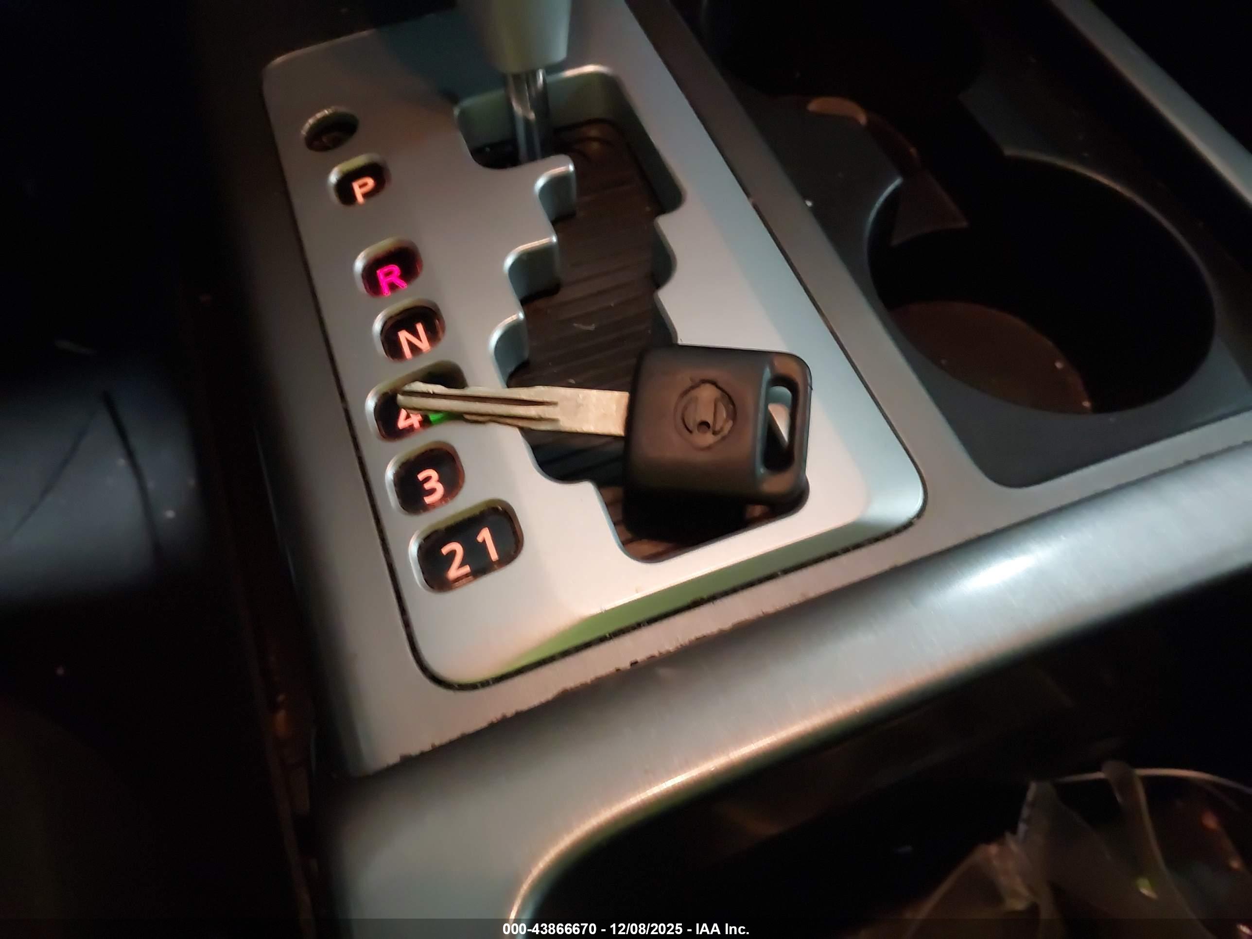 NISSAN ARMADA image 11