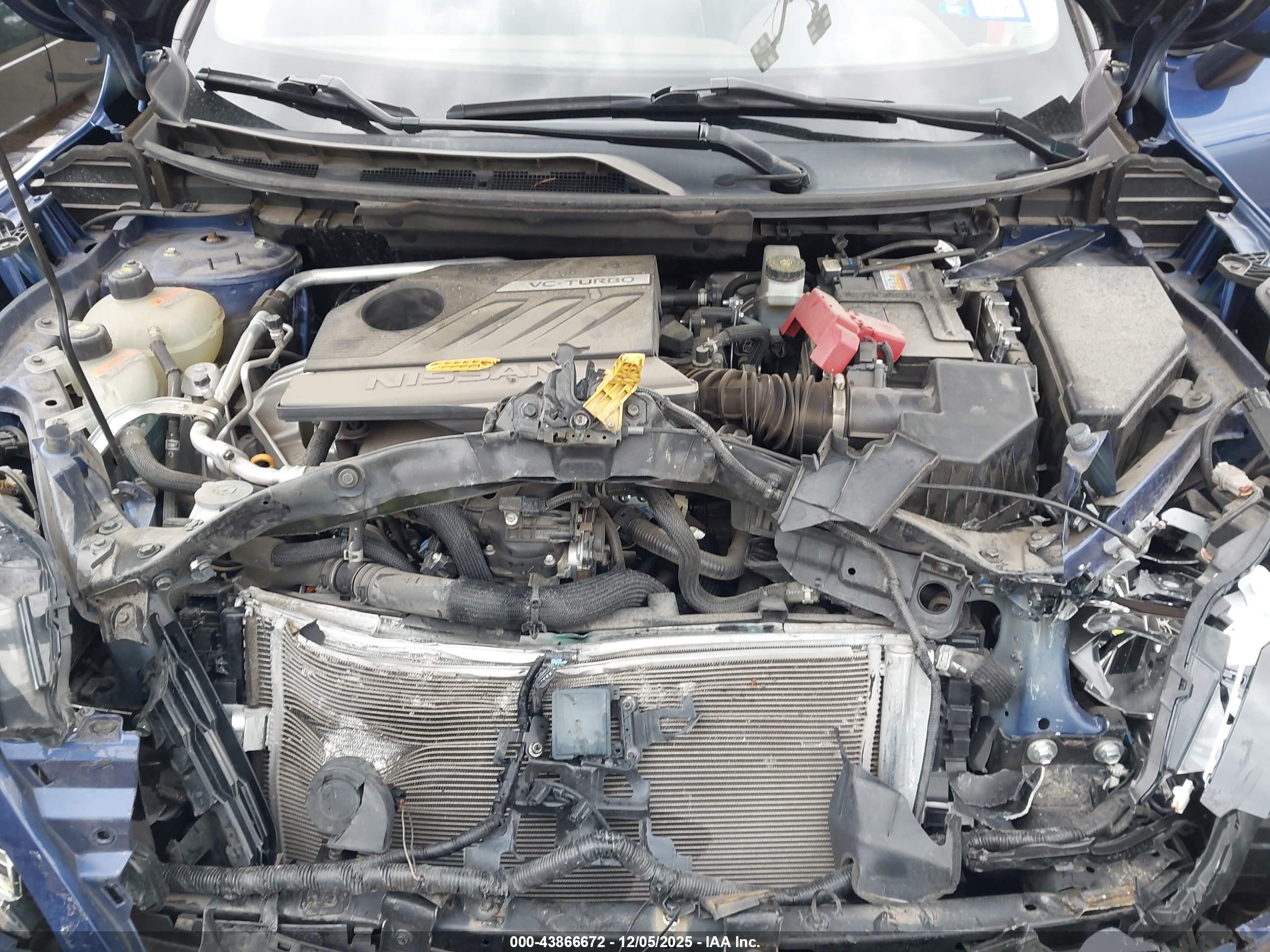 NISSAN ROGUE image 10