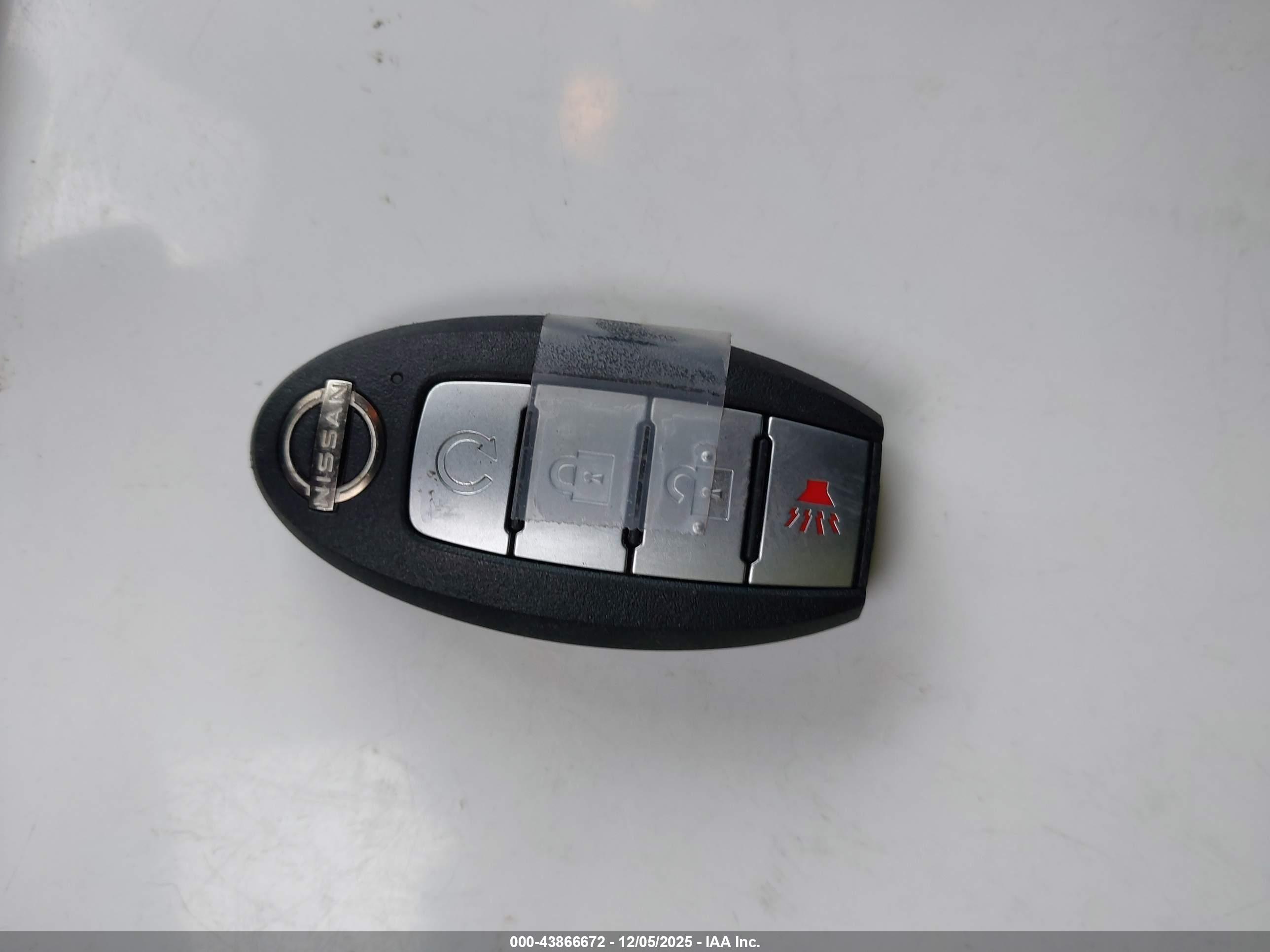 NISSAN ROGUE image 11