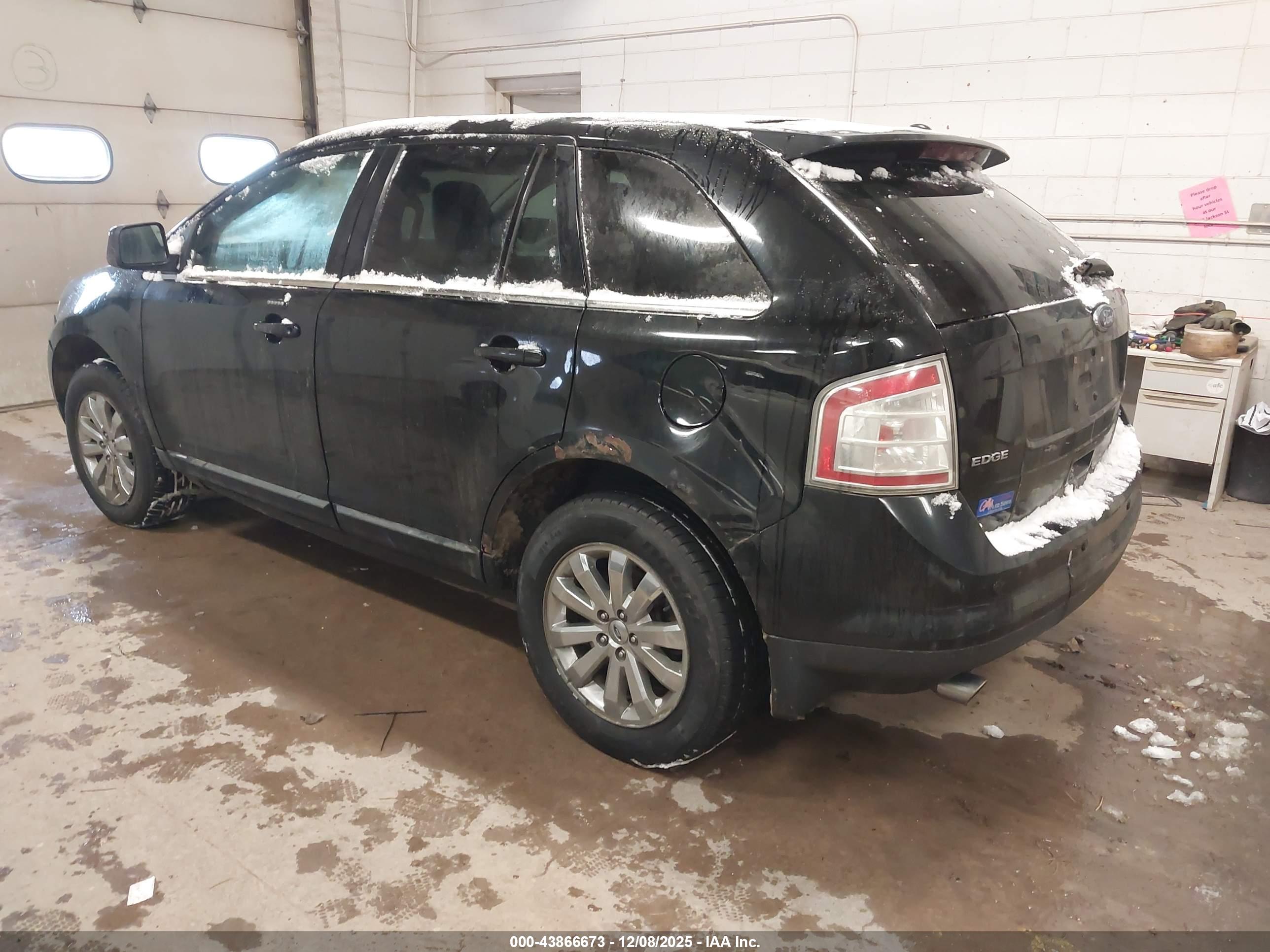 FORD EDGE image 3